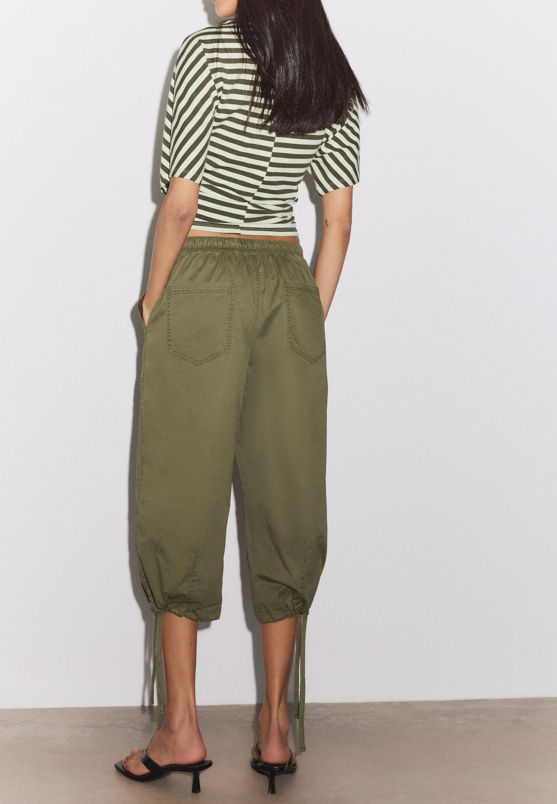 Relaxed fit poplin Bermuda shorts