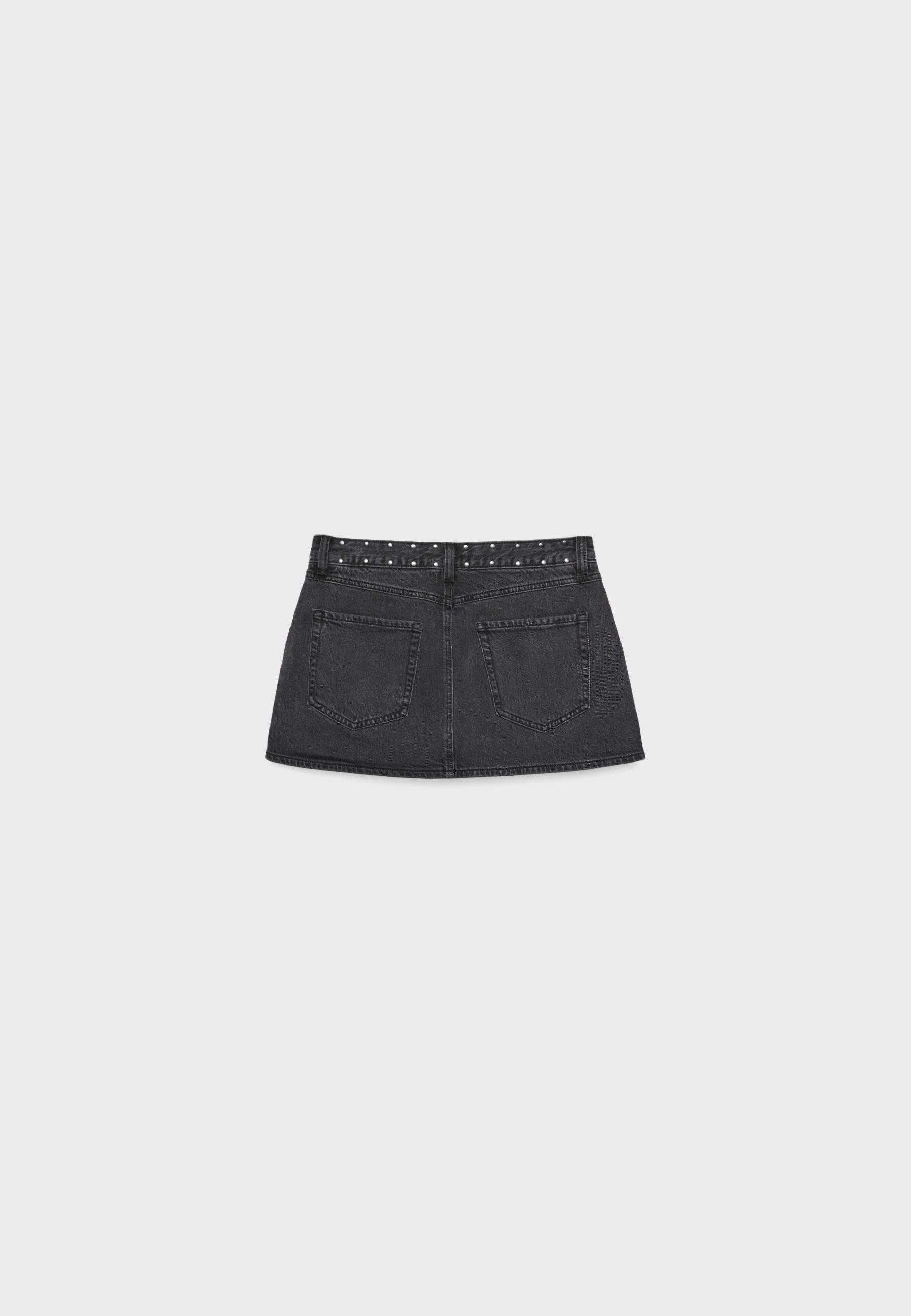 D62 studded denim skort