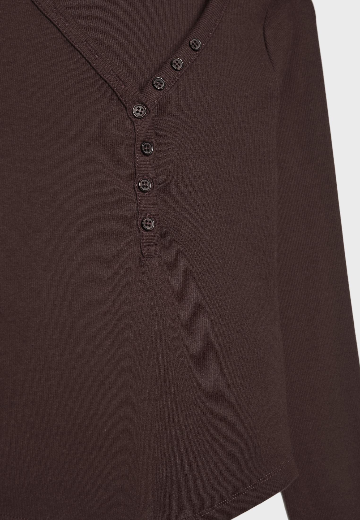Blouse with buttons — Brown