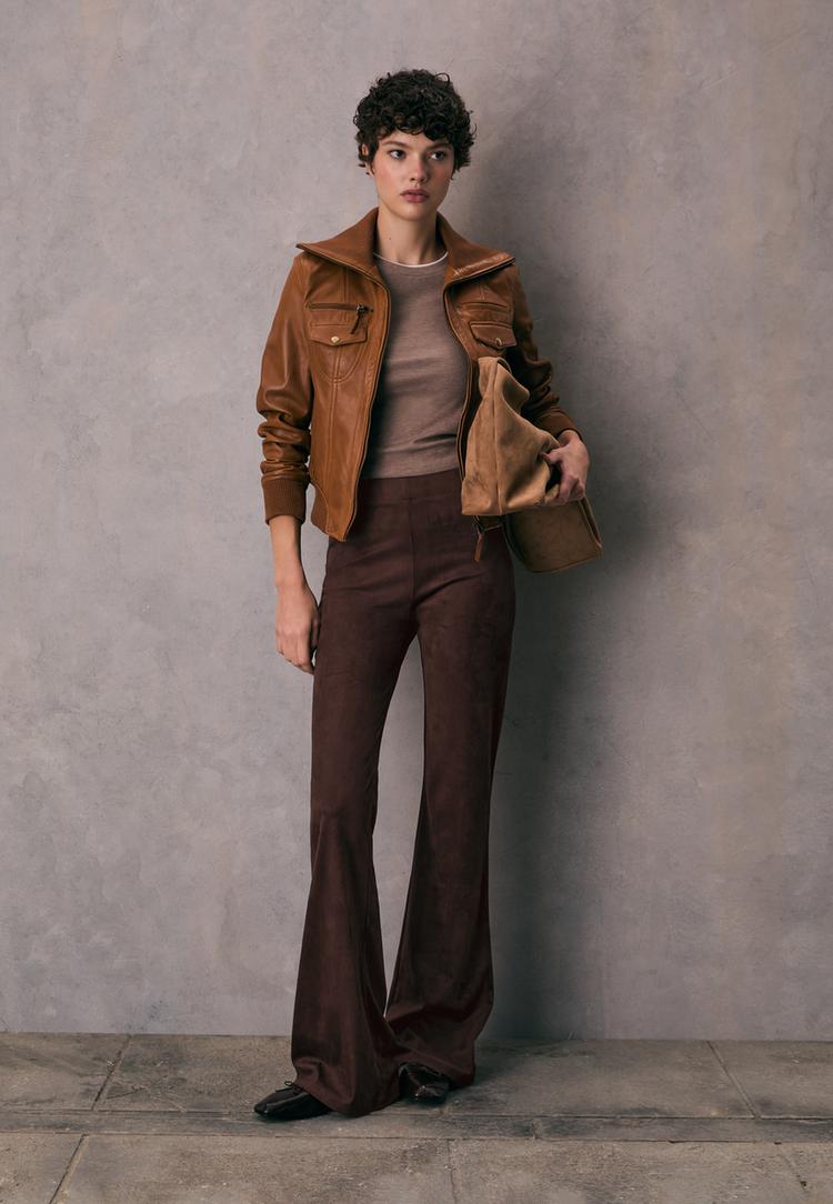 pantalon flare efecto ante
