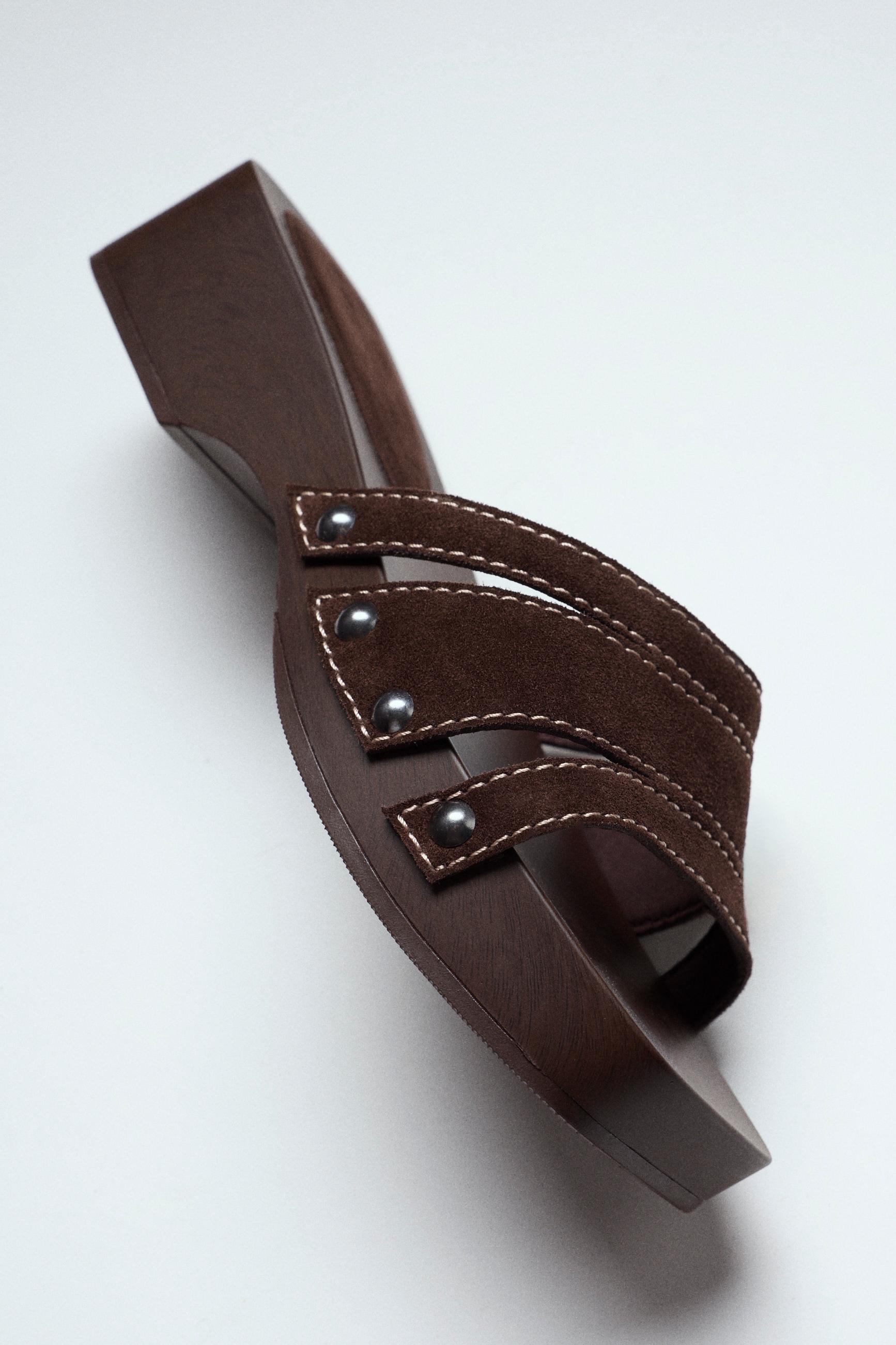 Flat leather mules — BROWN