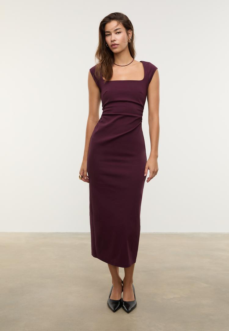 Stradivarius Drapeerattu Midi-Mekko S
