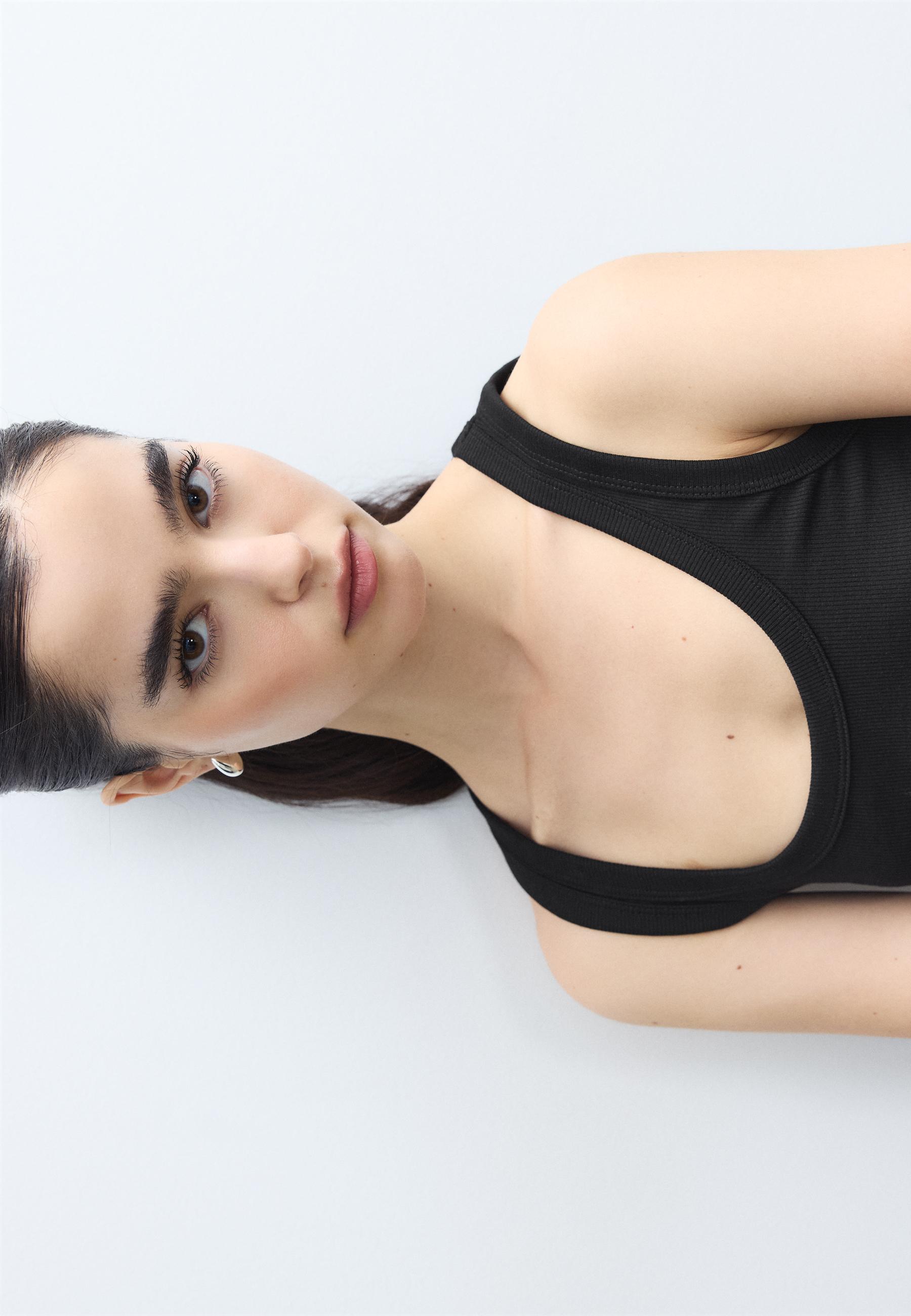 Basic strappy top — Black