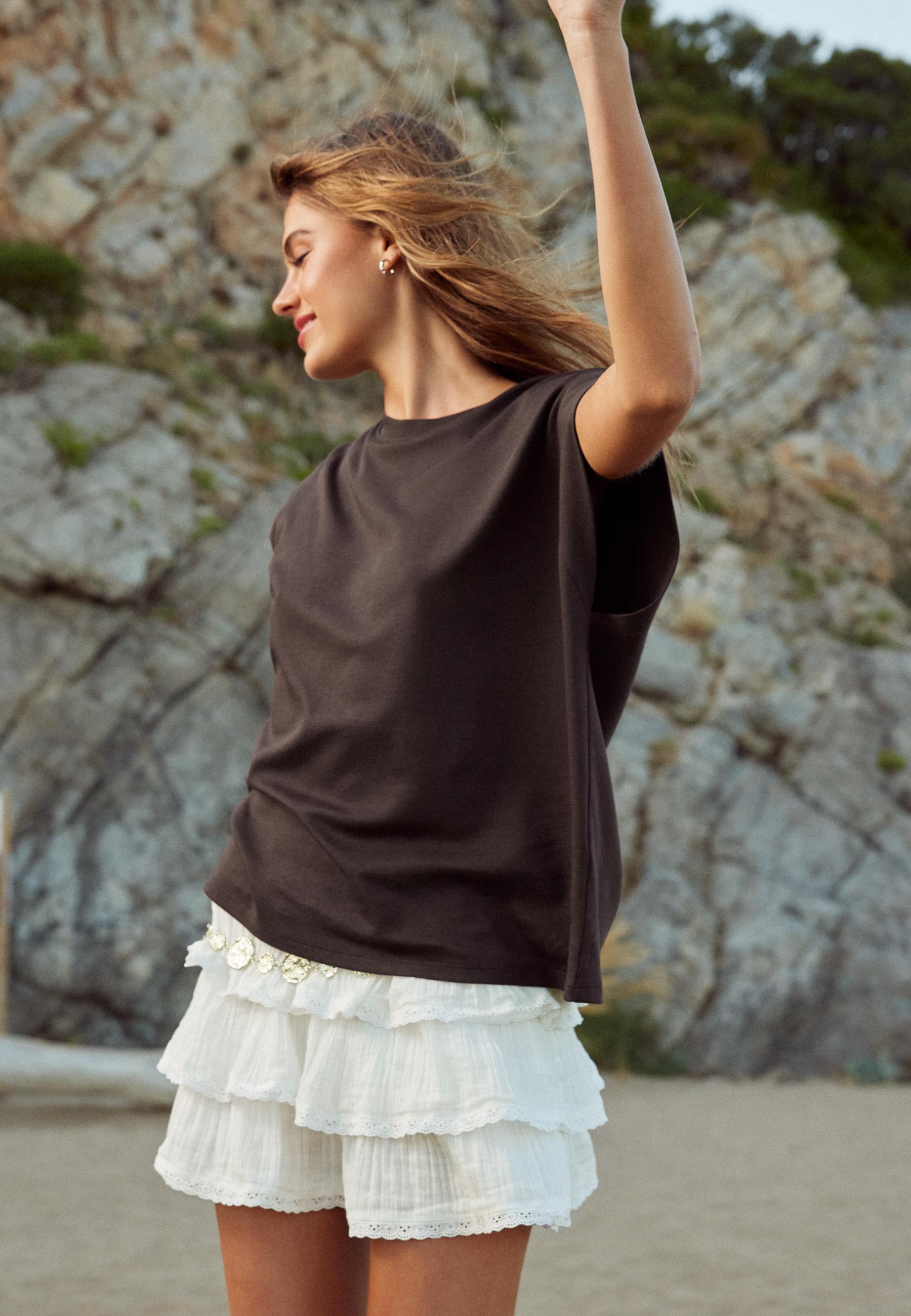 B06 Basic dropped-shoulder T-shirt — Brown