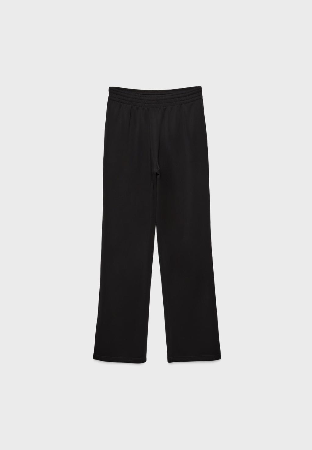 Yumuşak, straight fit pantolon