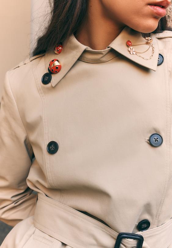 Къс Основен Тренчкот