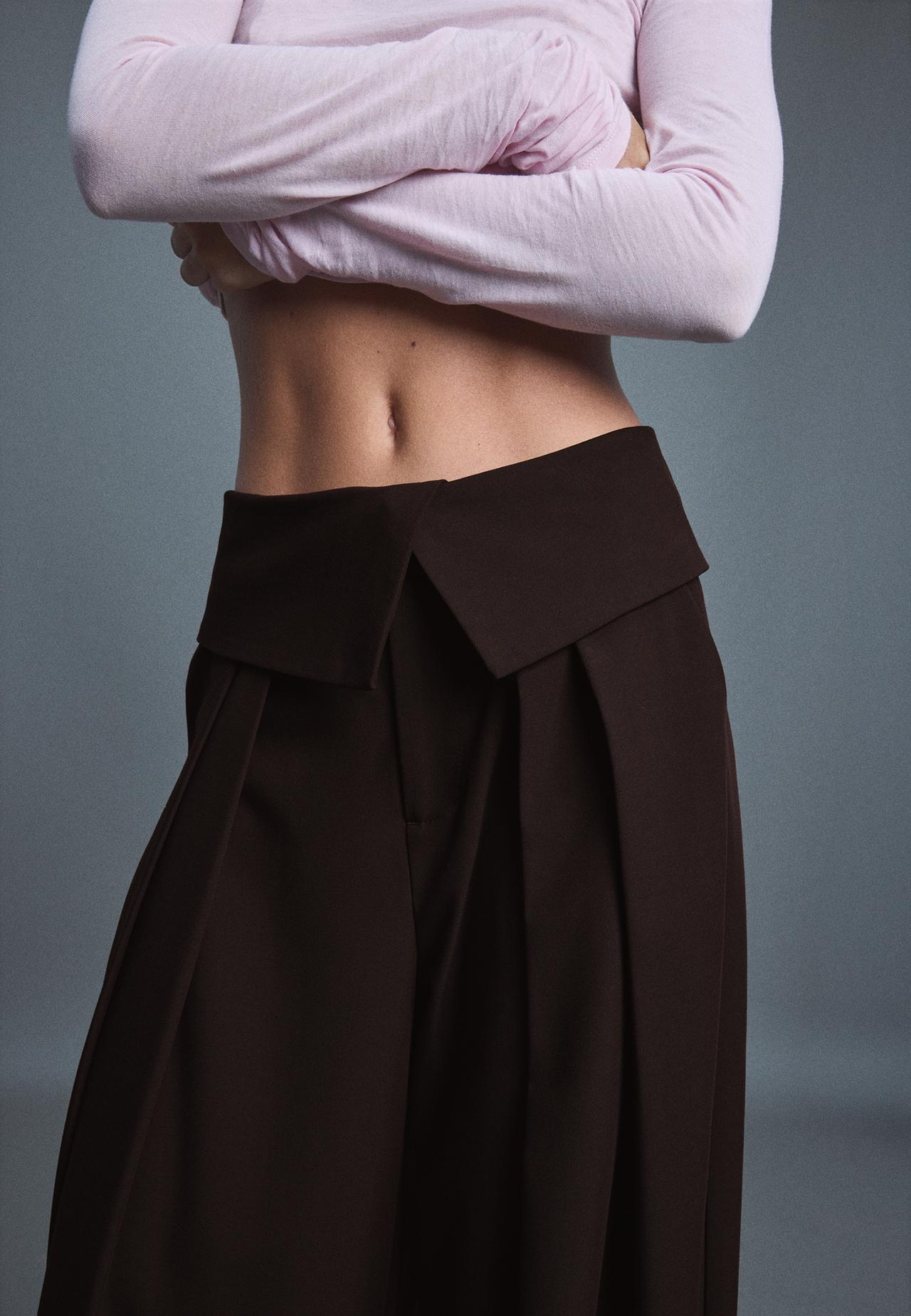 Turn-up waist smart trousers — Brown