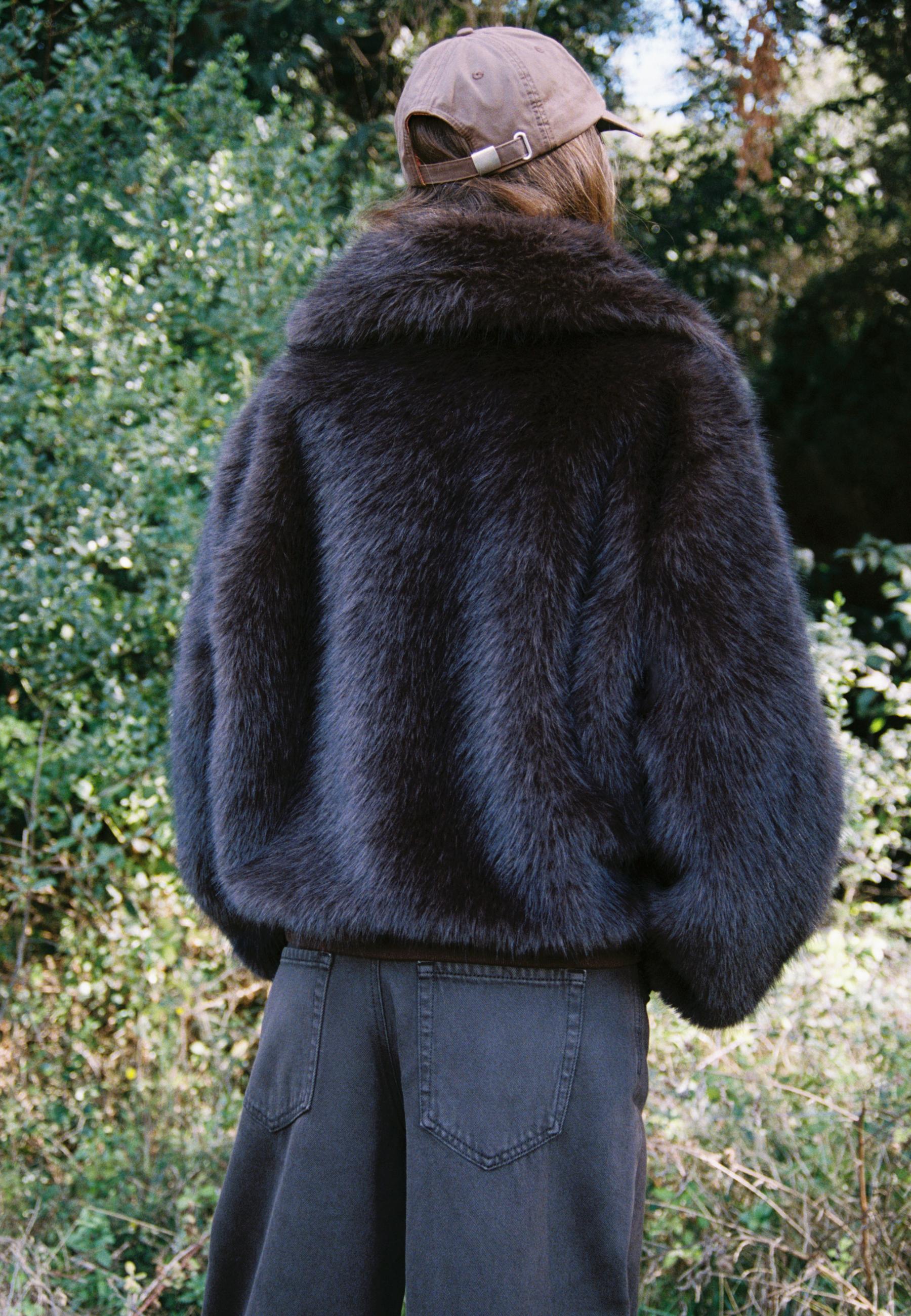 Faux fur jacket - Women's fashion | Stradivarius United States