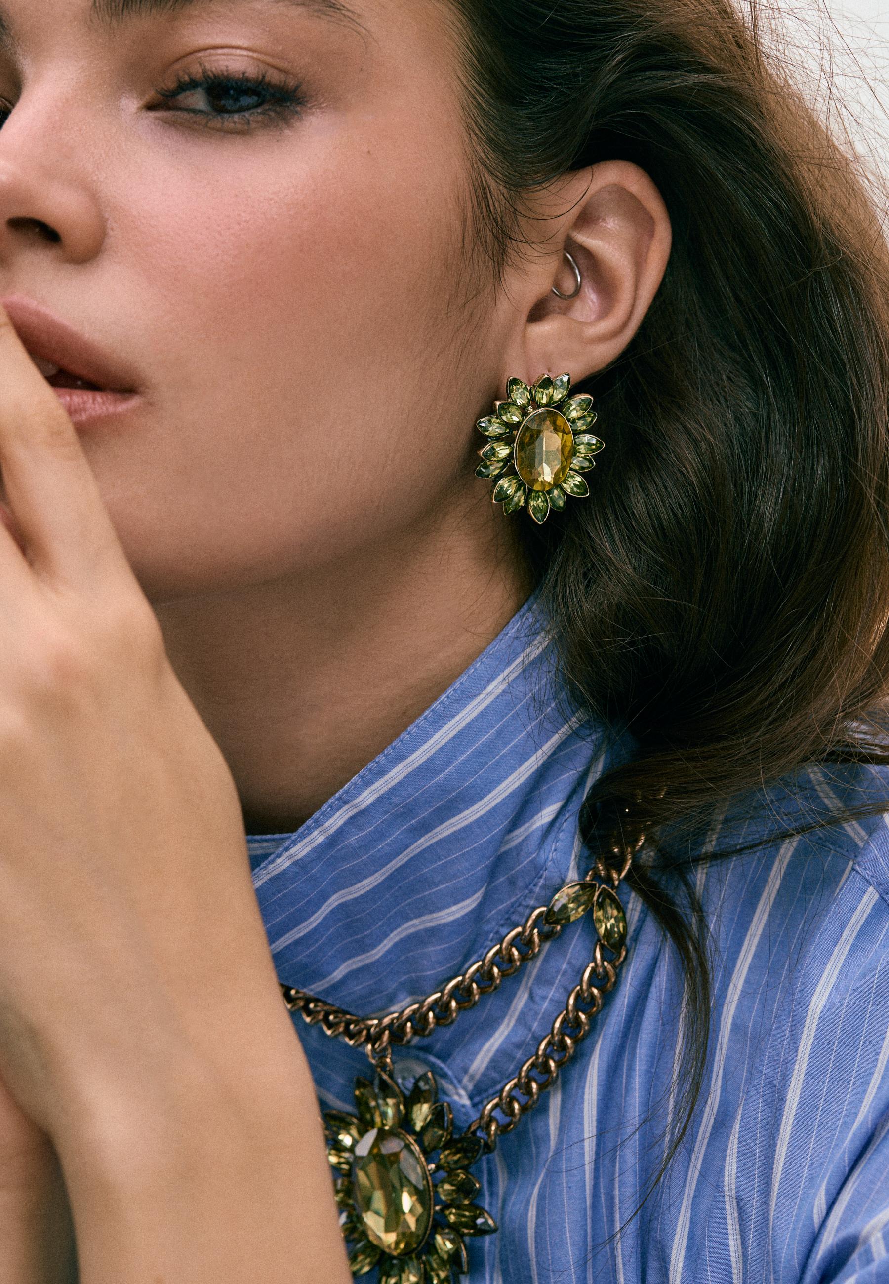Jewelled stud earrings — Khaki
