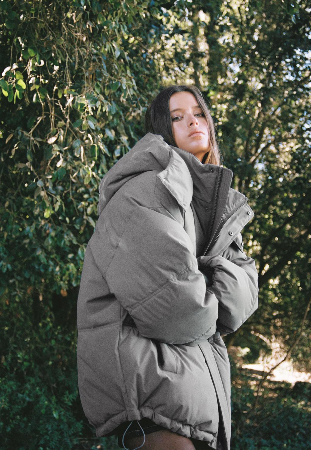 Oversize hooded puffer jacket