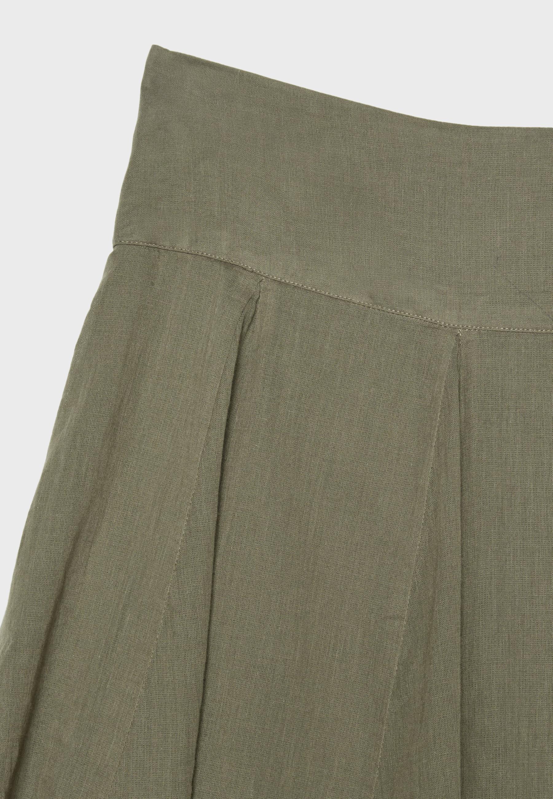 Midi skirt with box pleats — Khaki