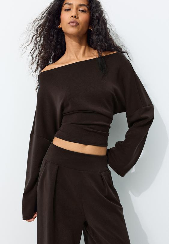 Stradivarius Soft-Touch Wide-Leg Trousers With Darts Brown S