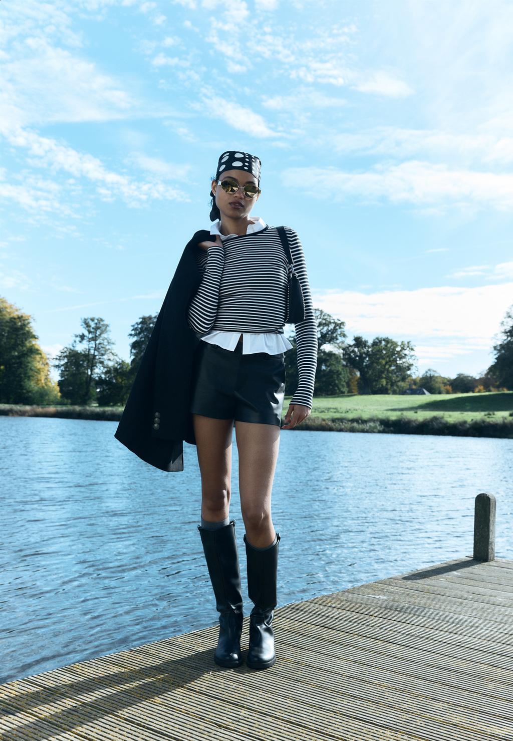 شورت قصير من جلد صناعي