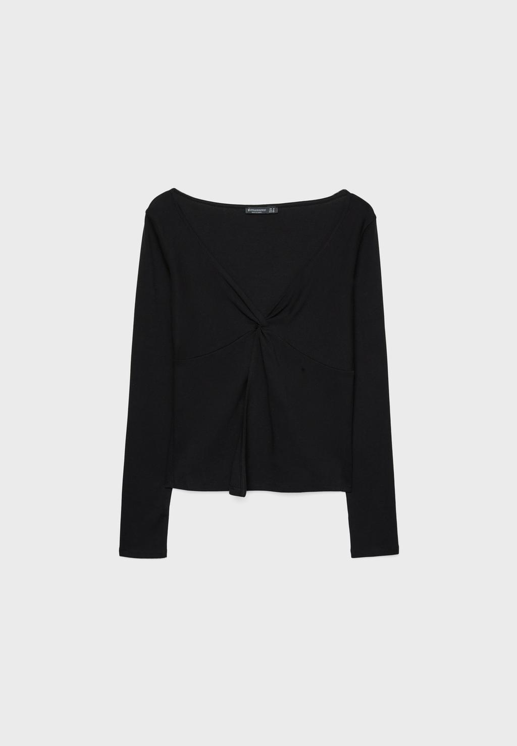 Knotted T-shirt with vent