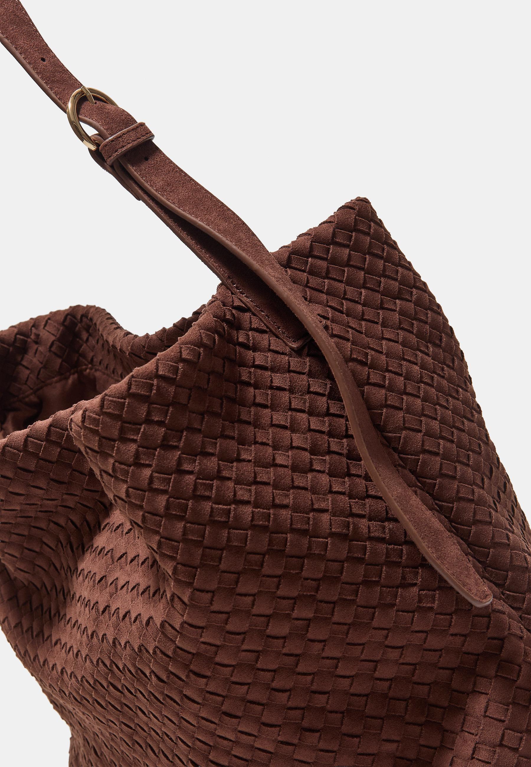 Braided shoulder bag — Brown