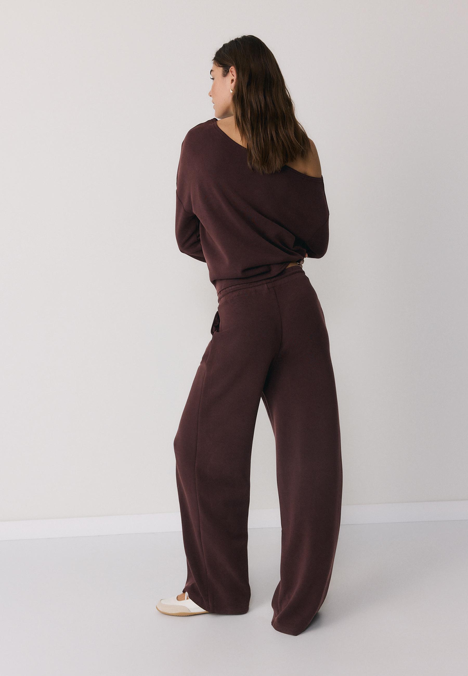 Soft-touch palazzo joggers — Brown