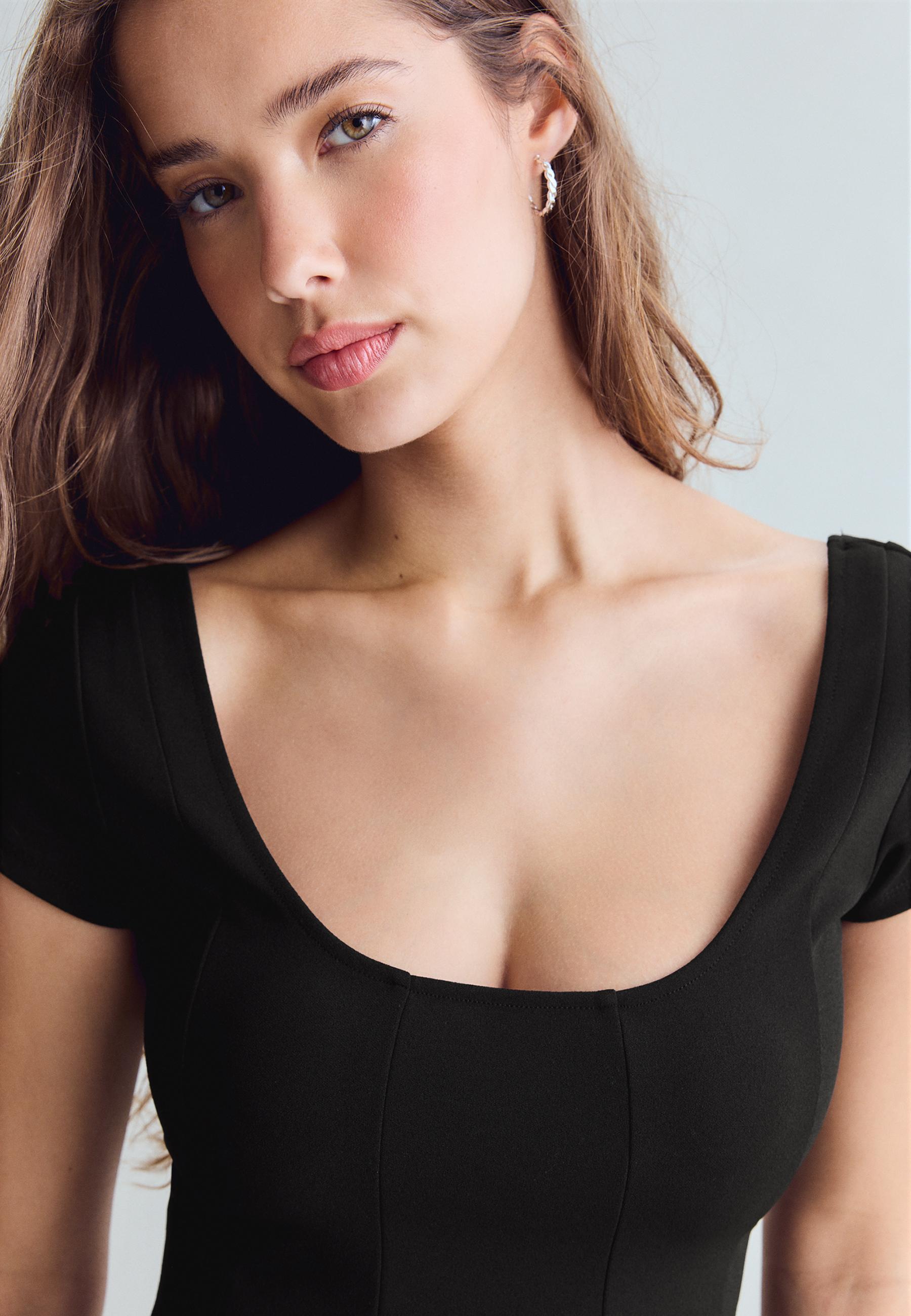 Peplum mini sleeve top — Black