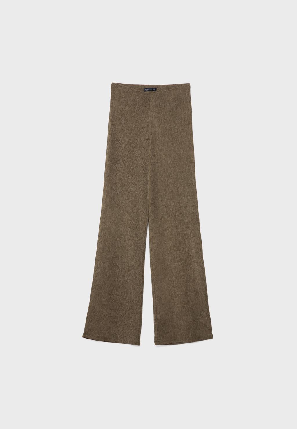 Pantalón flare efecto arrugado