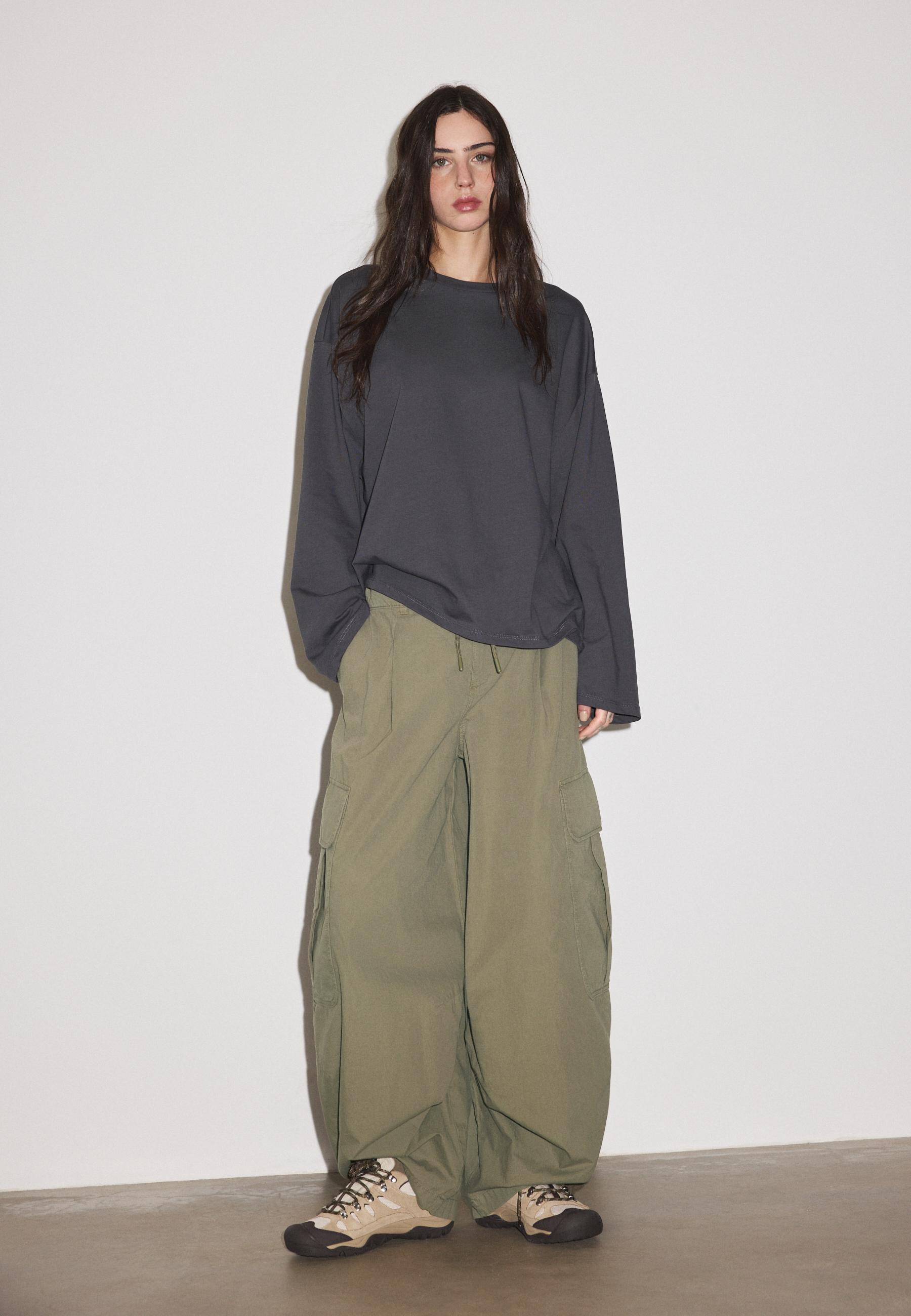 Stradivarius Μπλούζα Boxy Με Μακρύ Μανίκι 0-252 M