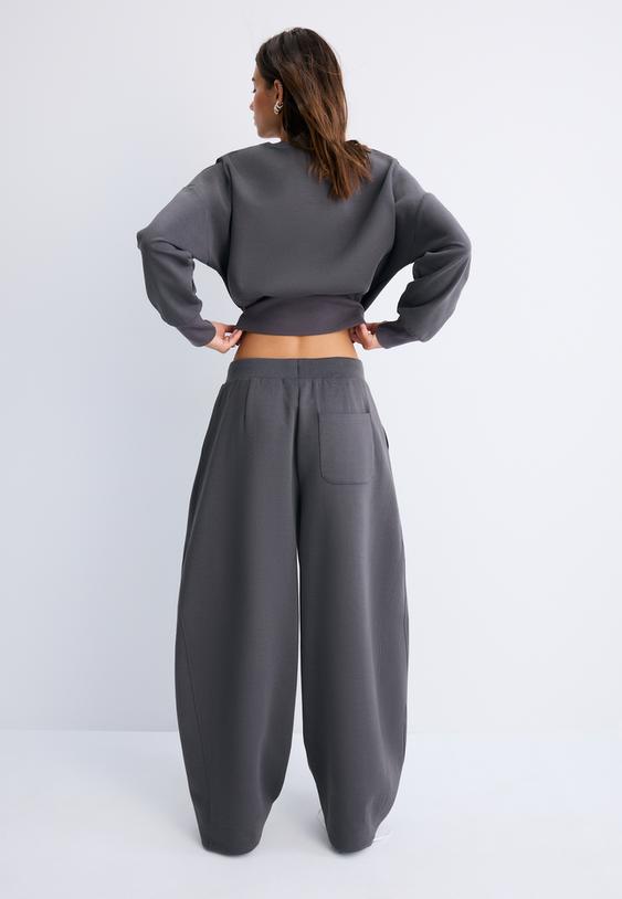 Stradivarius Wide-Leg Jogger Trousers Dark Grey L