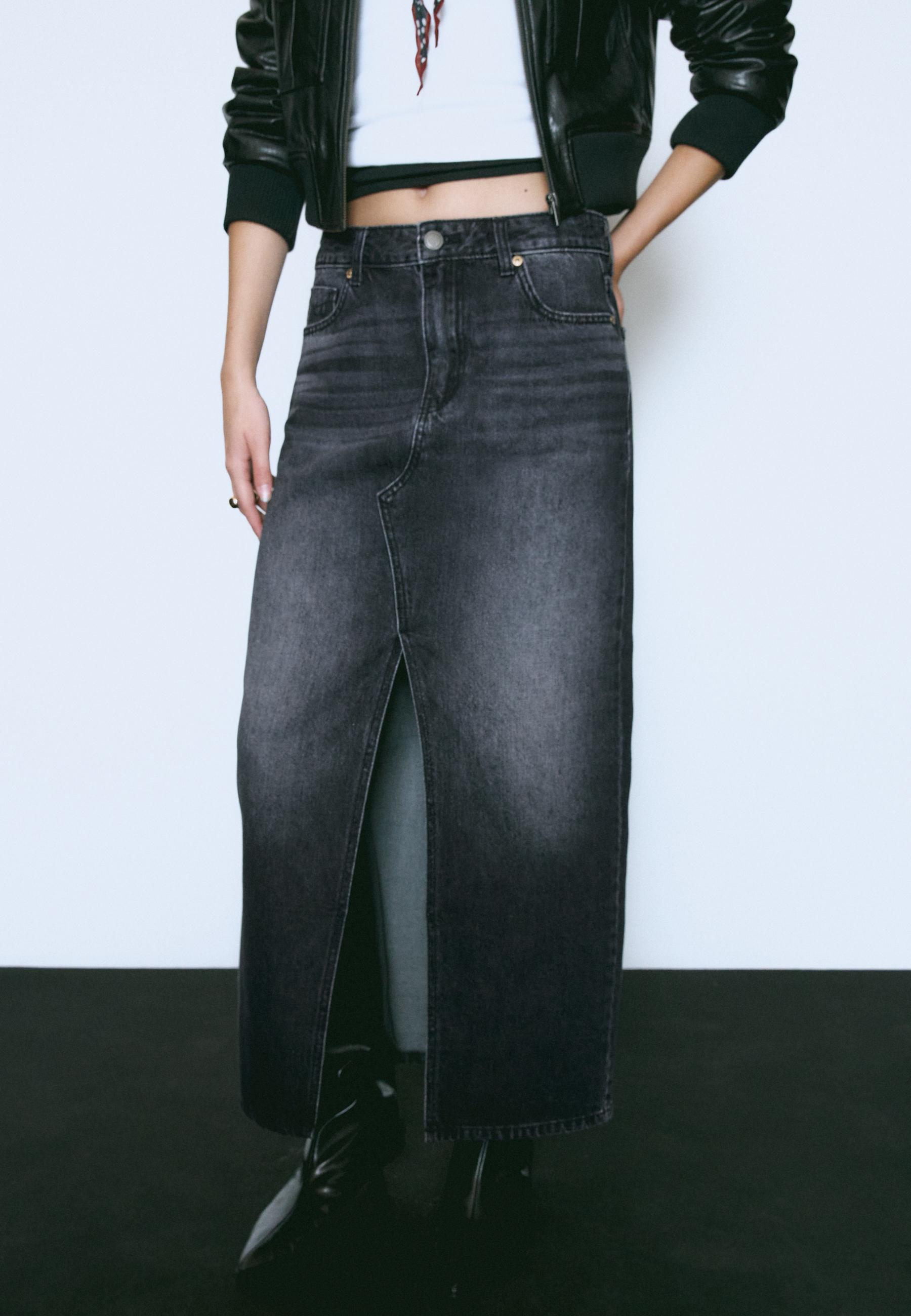 Loose-fitting denim midi skirt - Women's fashion Loose-fitting denim midi skirt - Women's fashion