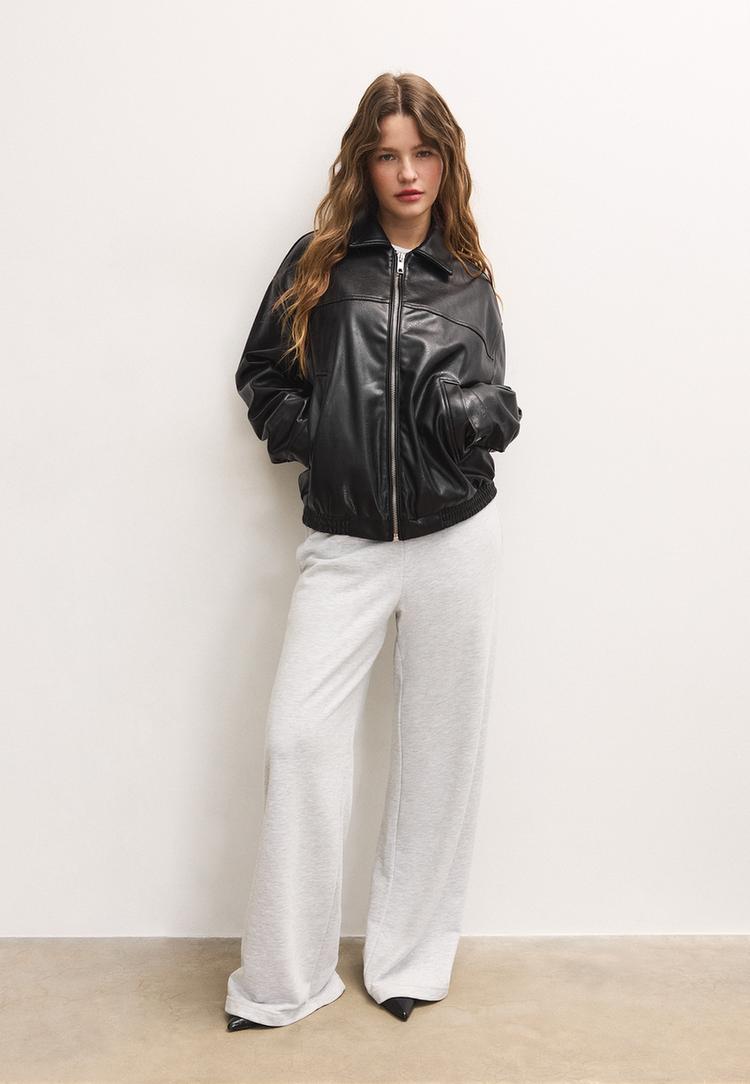 Stradivarius Τζάκετ Oversize Όψης Δέρματος Μαύρο Xs