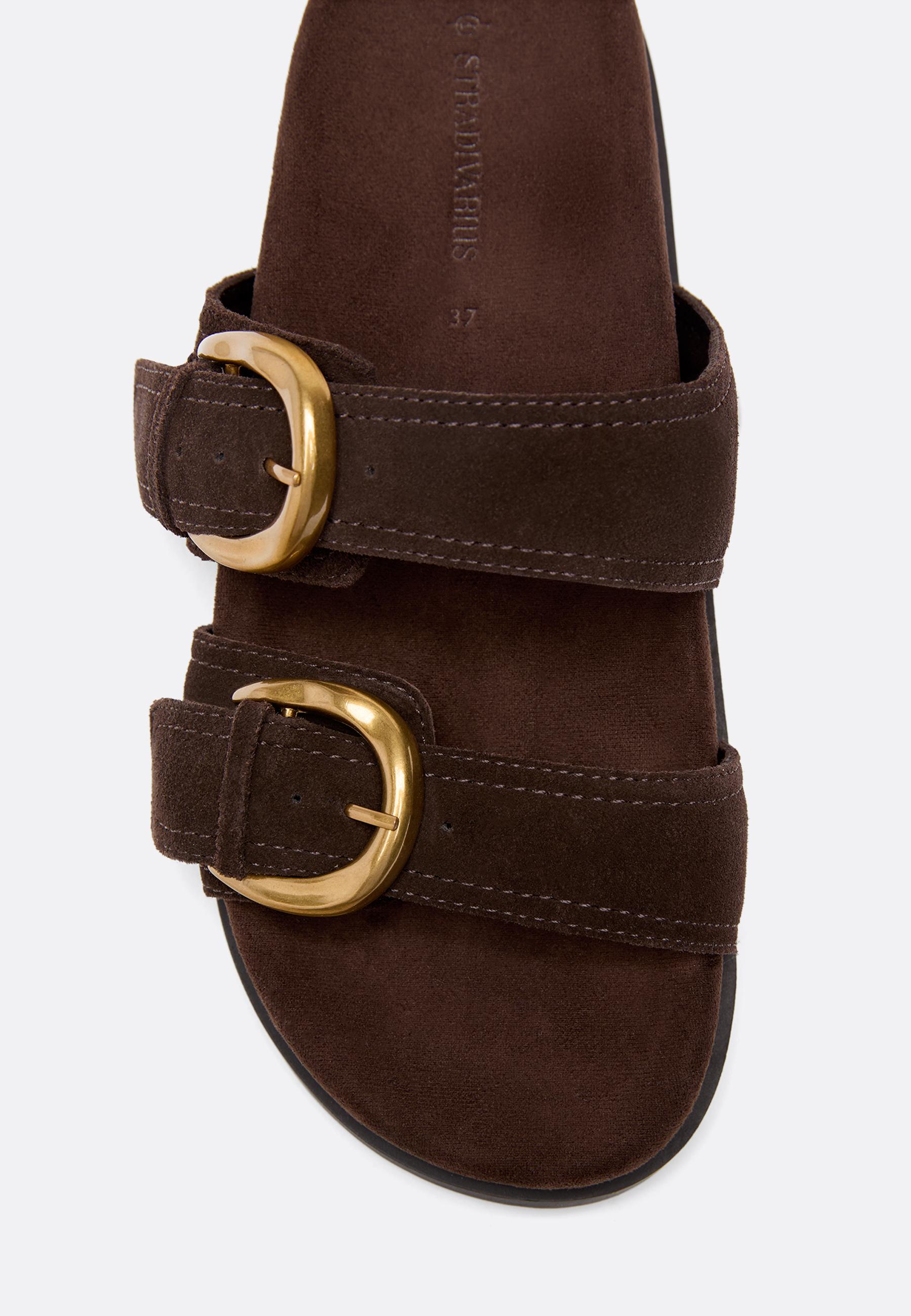 Flat leather buckle sandals — BROWN