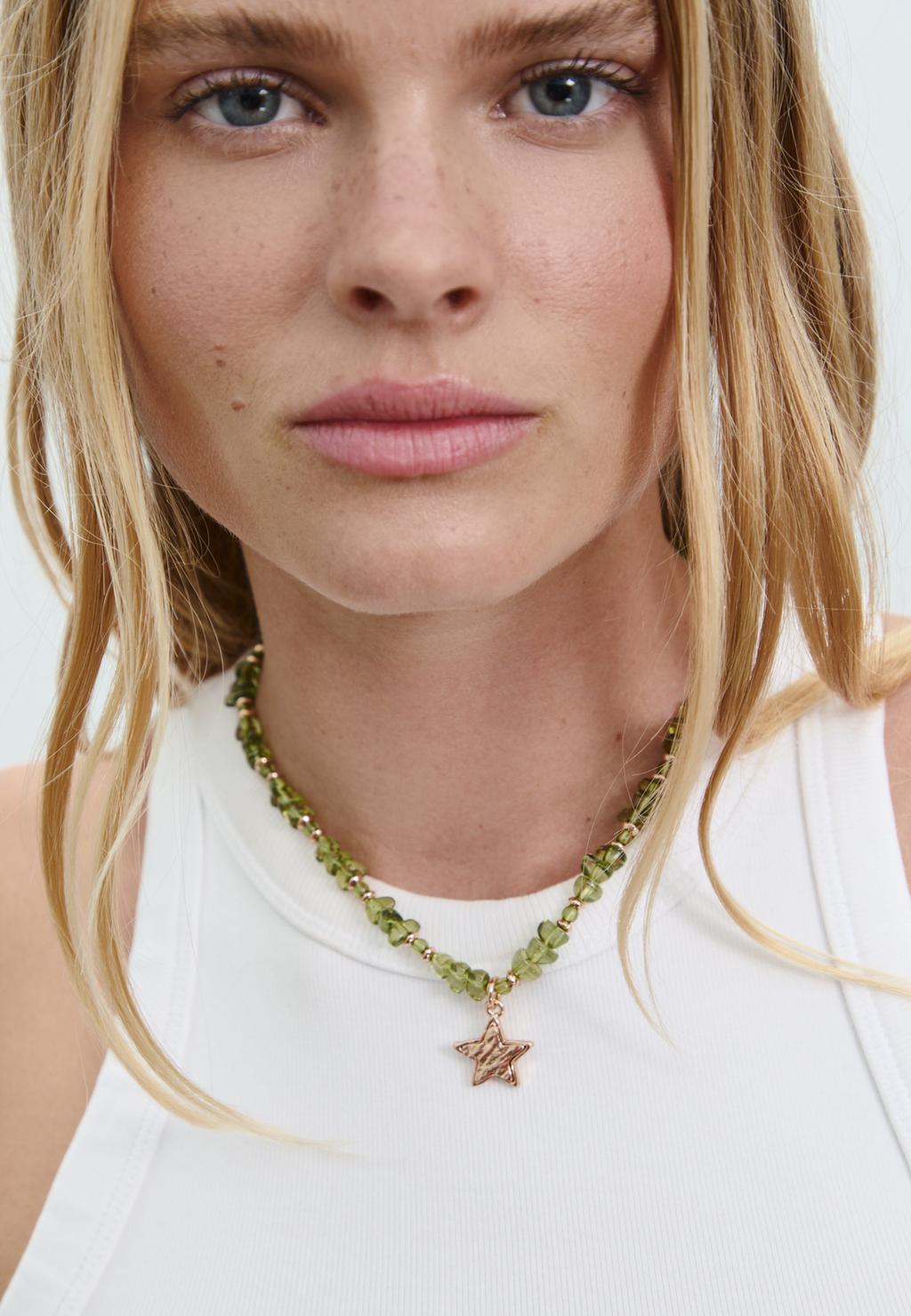 Collares de mujer | Stradivarius Perú