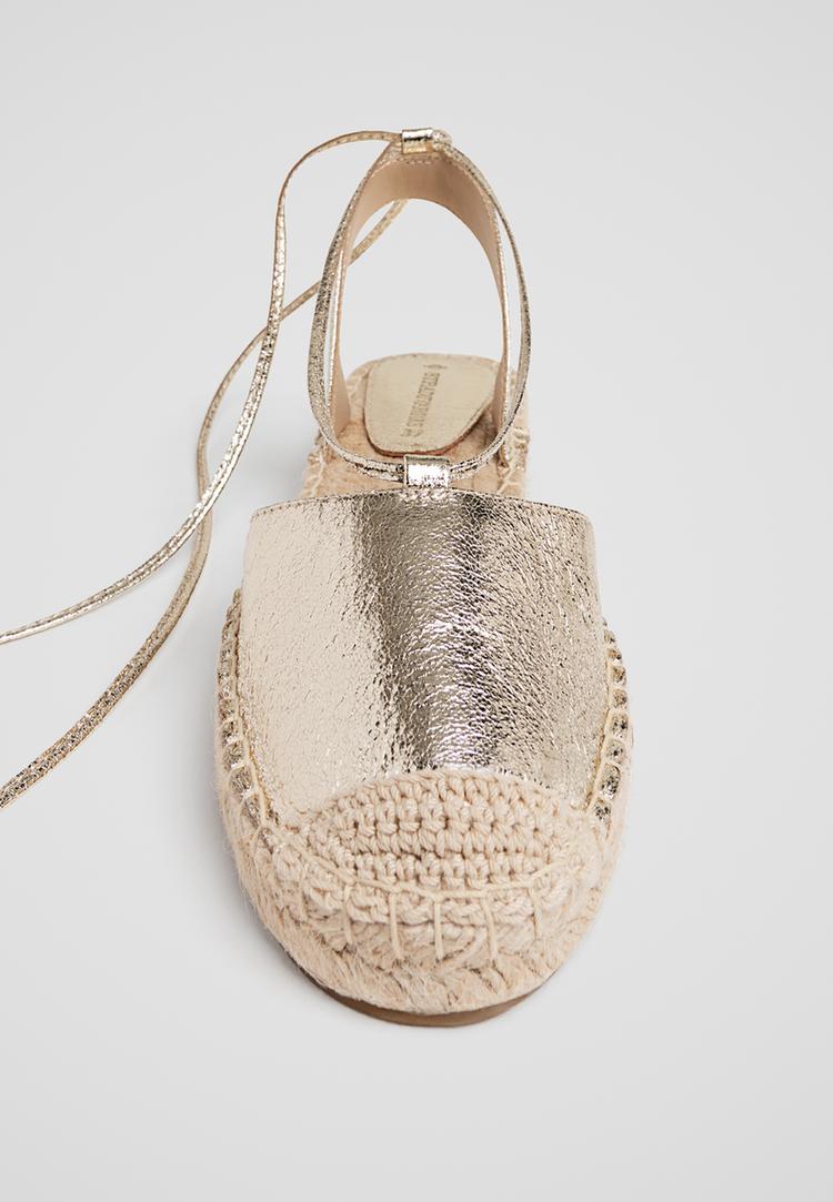 alpargatas atadas metalizadas