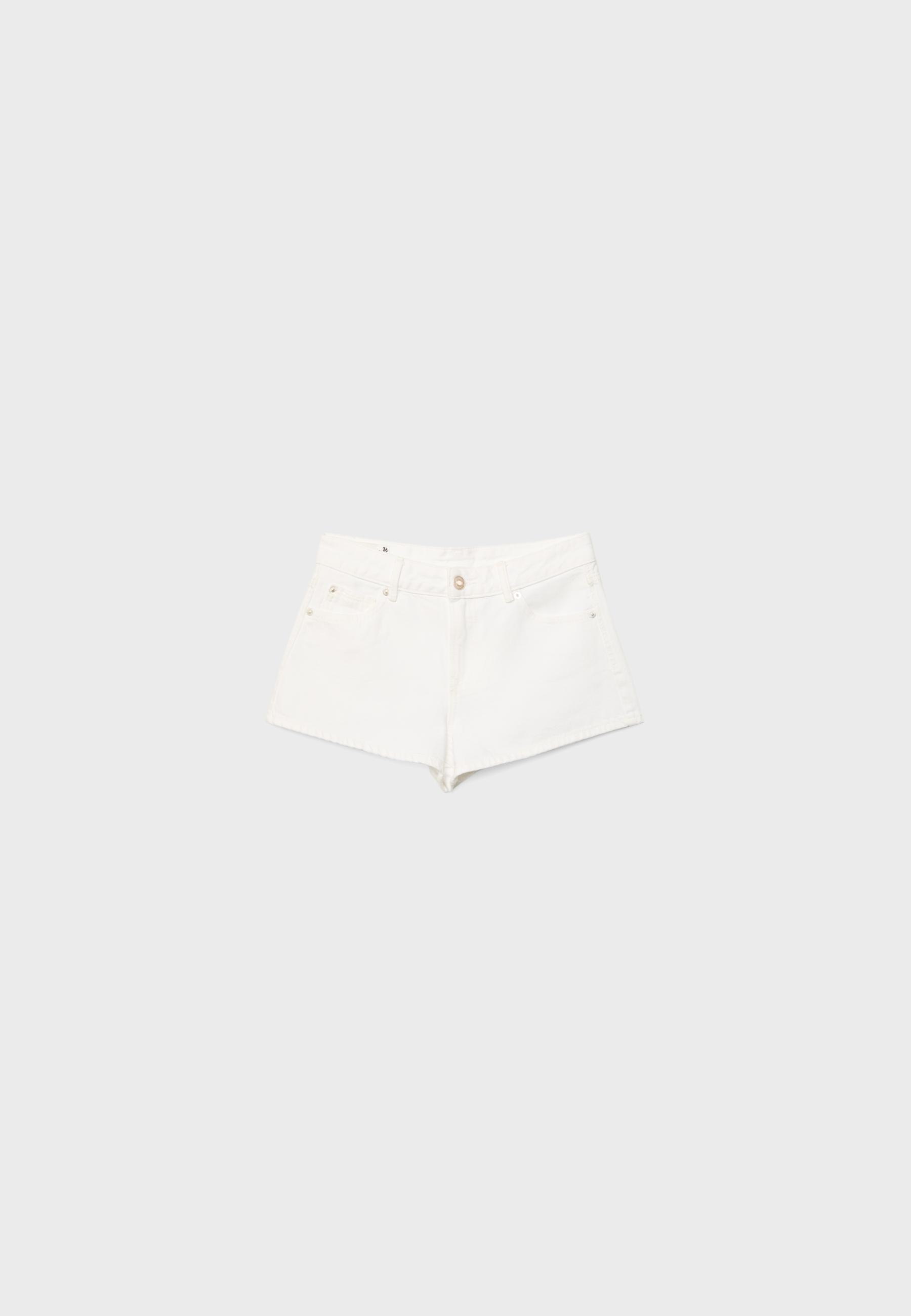 D79 Low-waist denim shorts — White