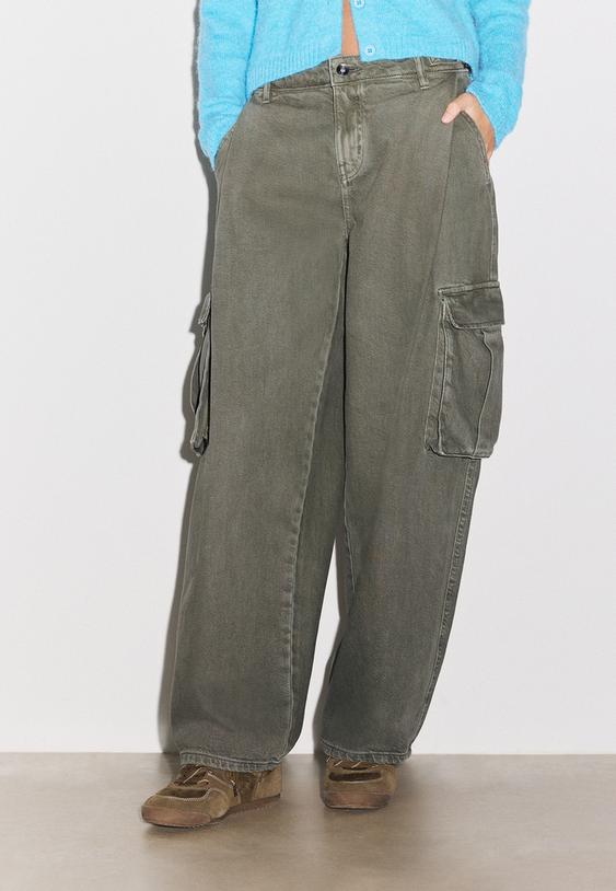 Stradivarius Cargo Trousers Khaki 14