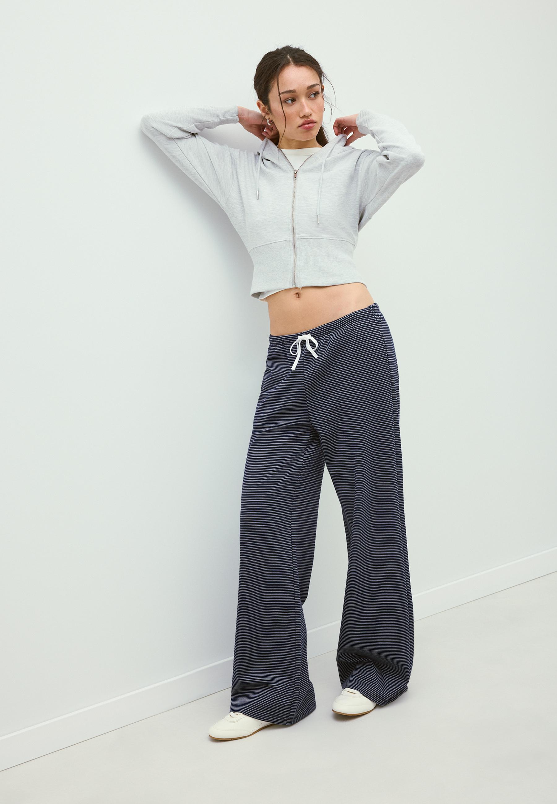 Çizgili geniş paça jogger pantolon - Görsel 3