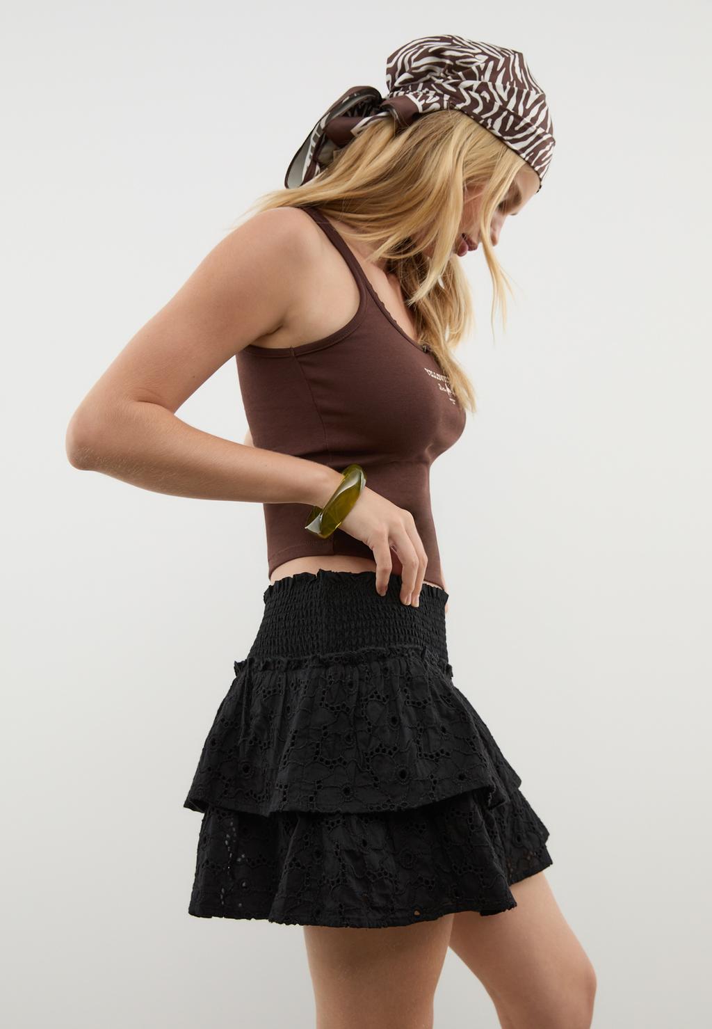 Flowing skort with embroidery