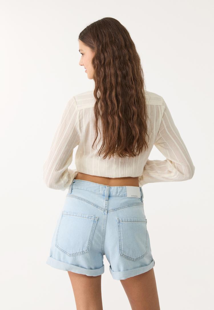 d83 short mom fit