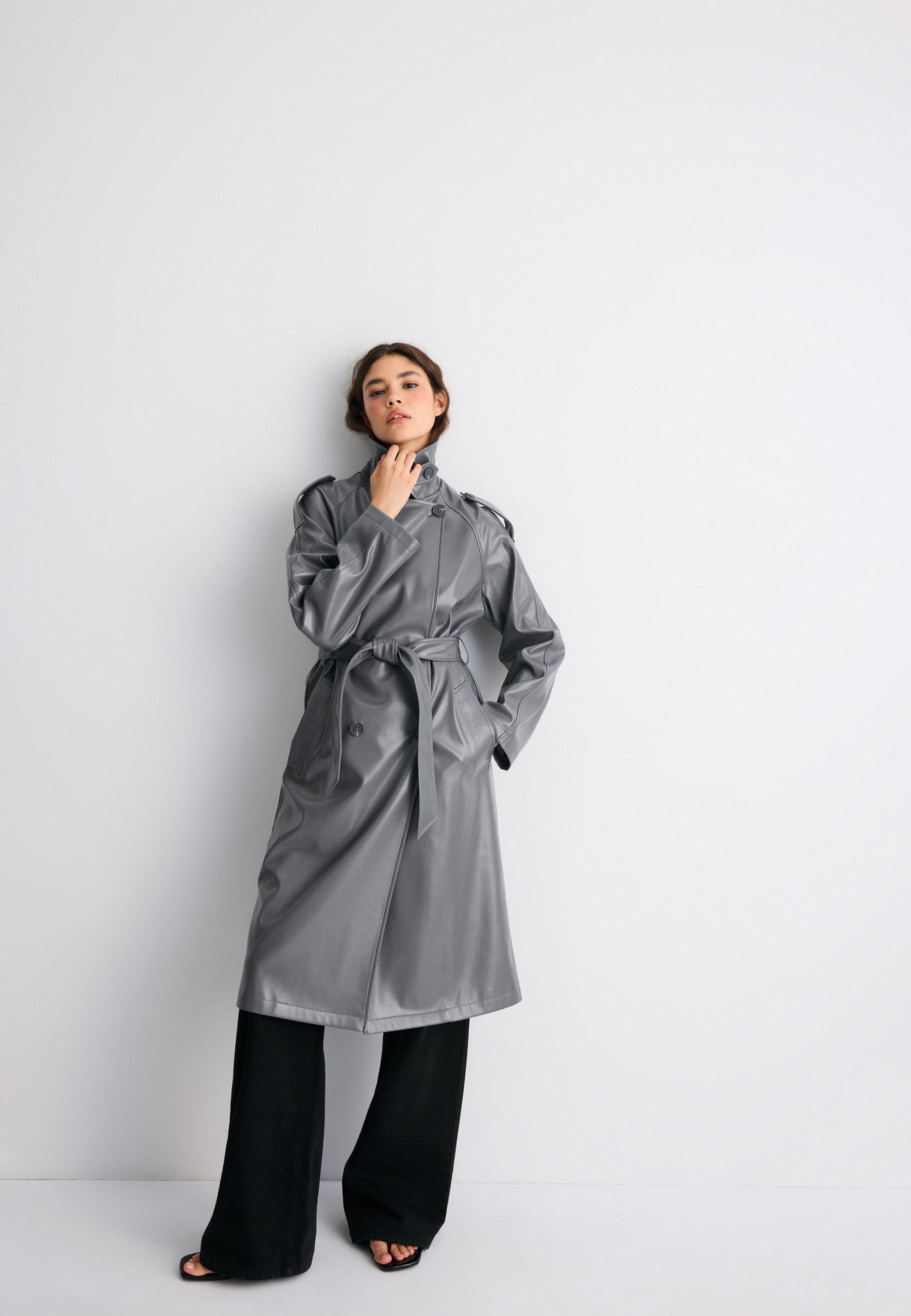 Long leather effect trench coat — Dark grey