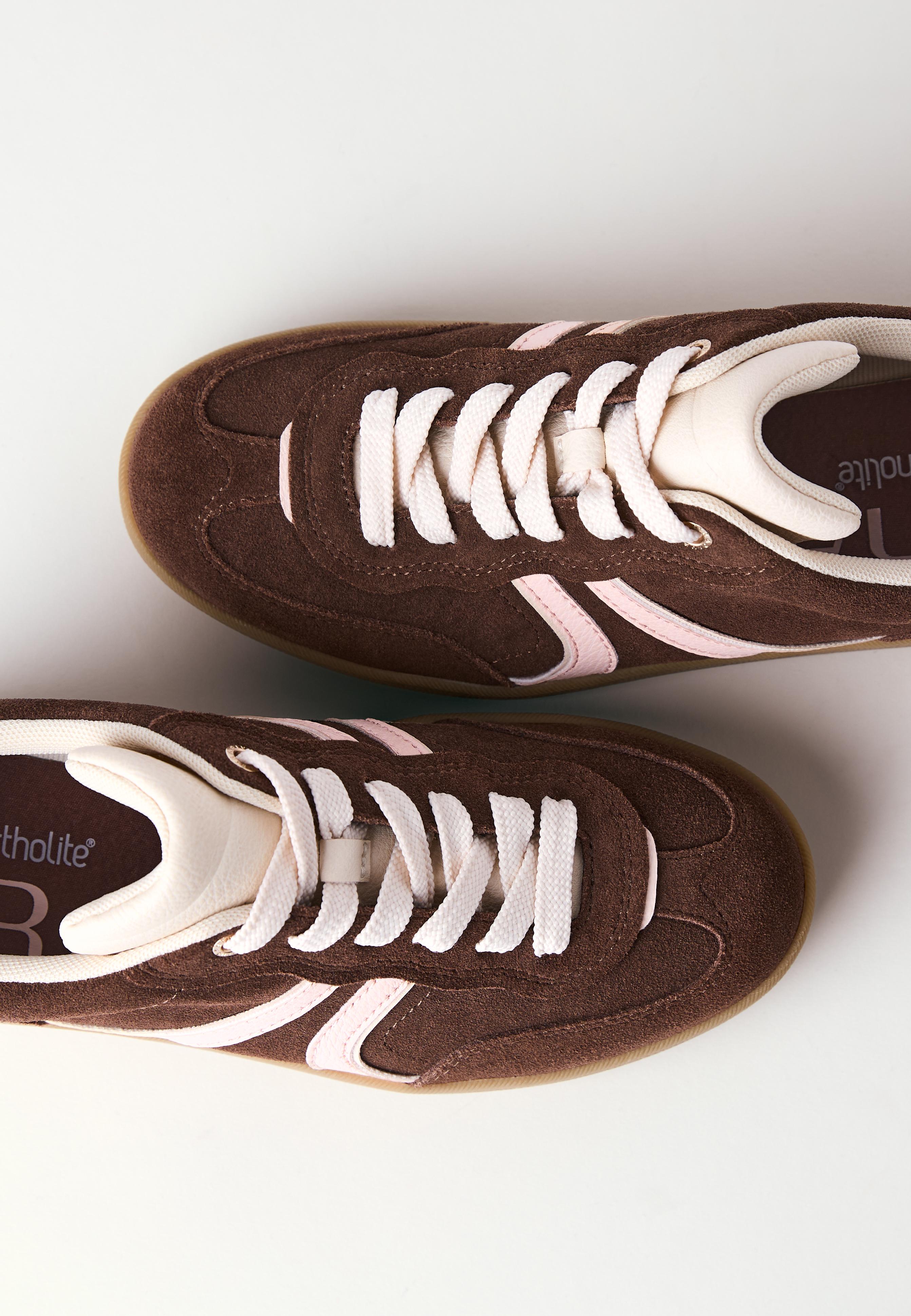 Casual leather trainers — BROWN