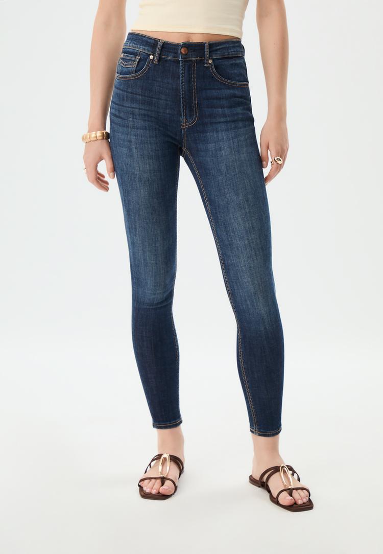 d07-regular-waist-jeans-im-skinny-fit