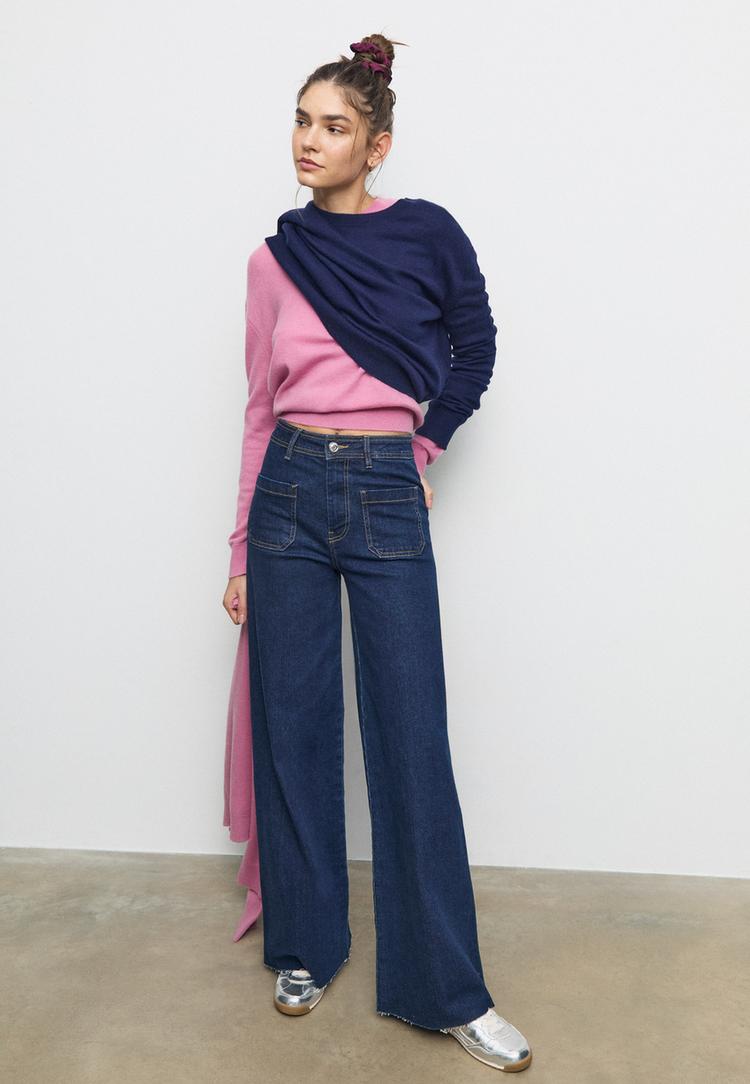 straight fit jeans with pockets