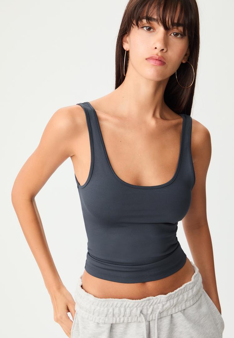 camiseta polimiada