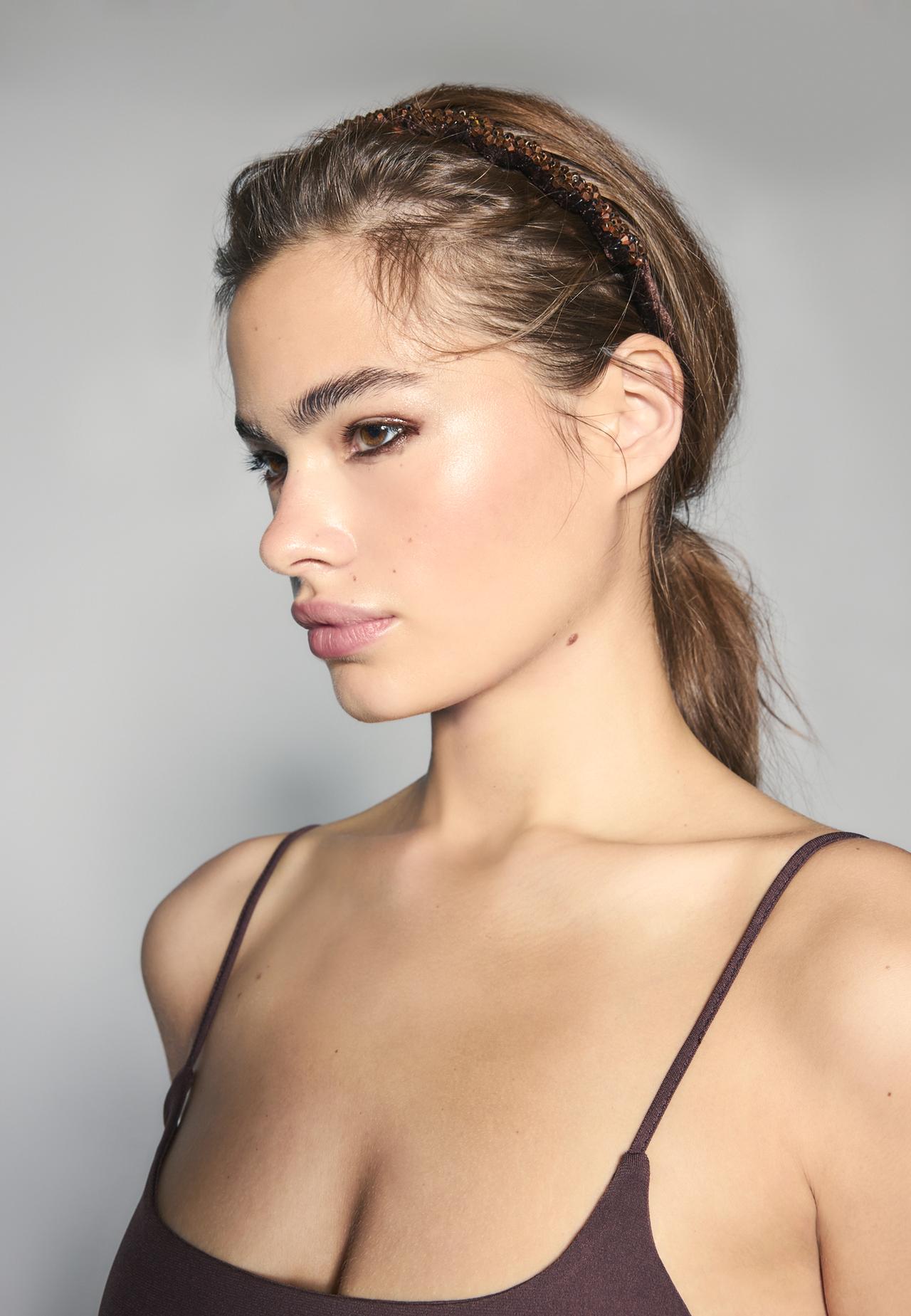 Rigid shimmery headband — Brown