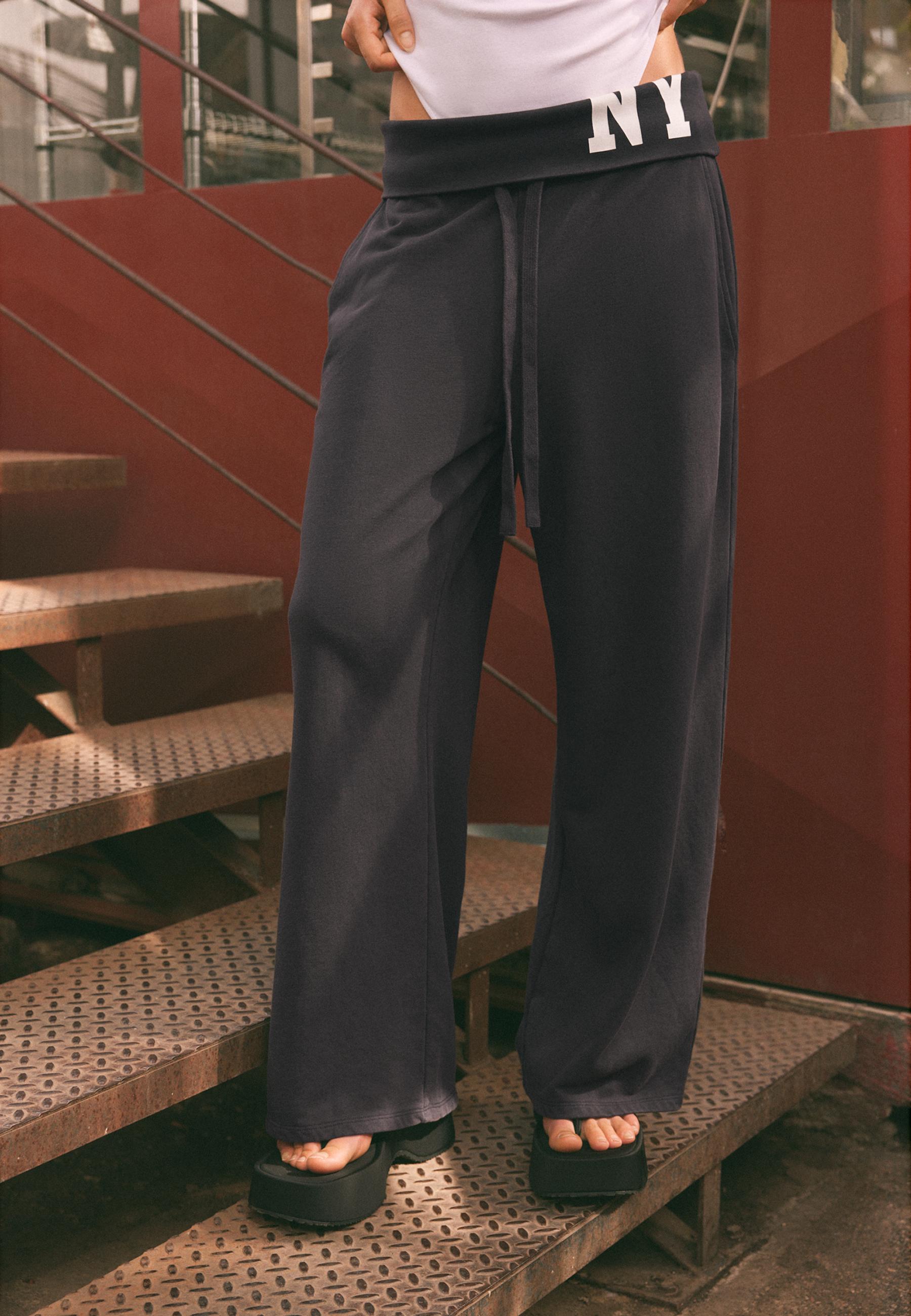 NY garment-washed jogger trousers — Dark grey