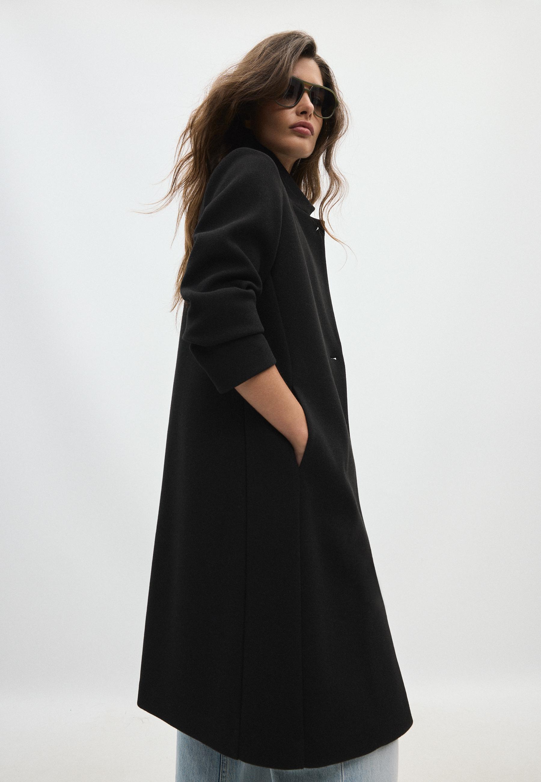 Basic soft-touch coat — Black