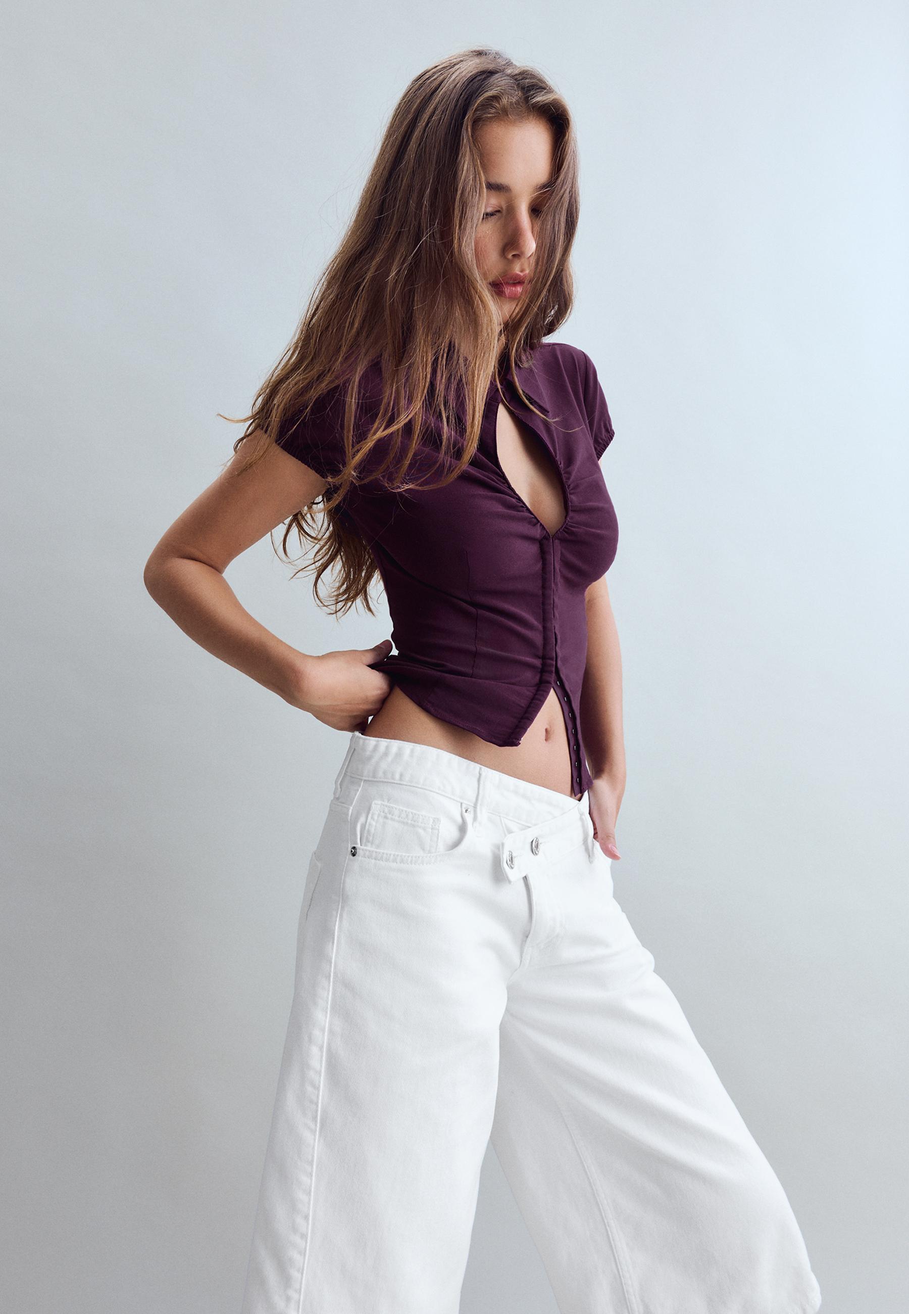 Cut-out short sleeve shirt — Purple