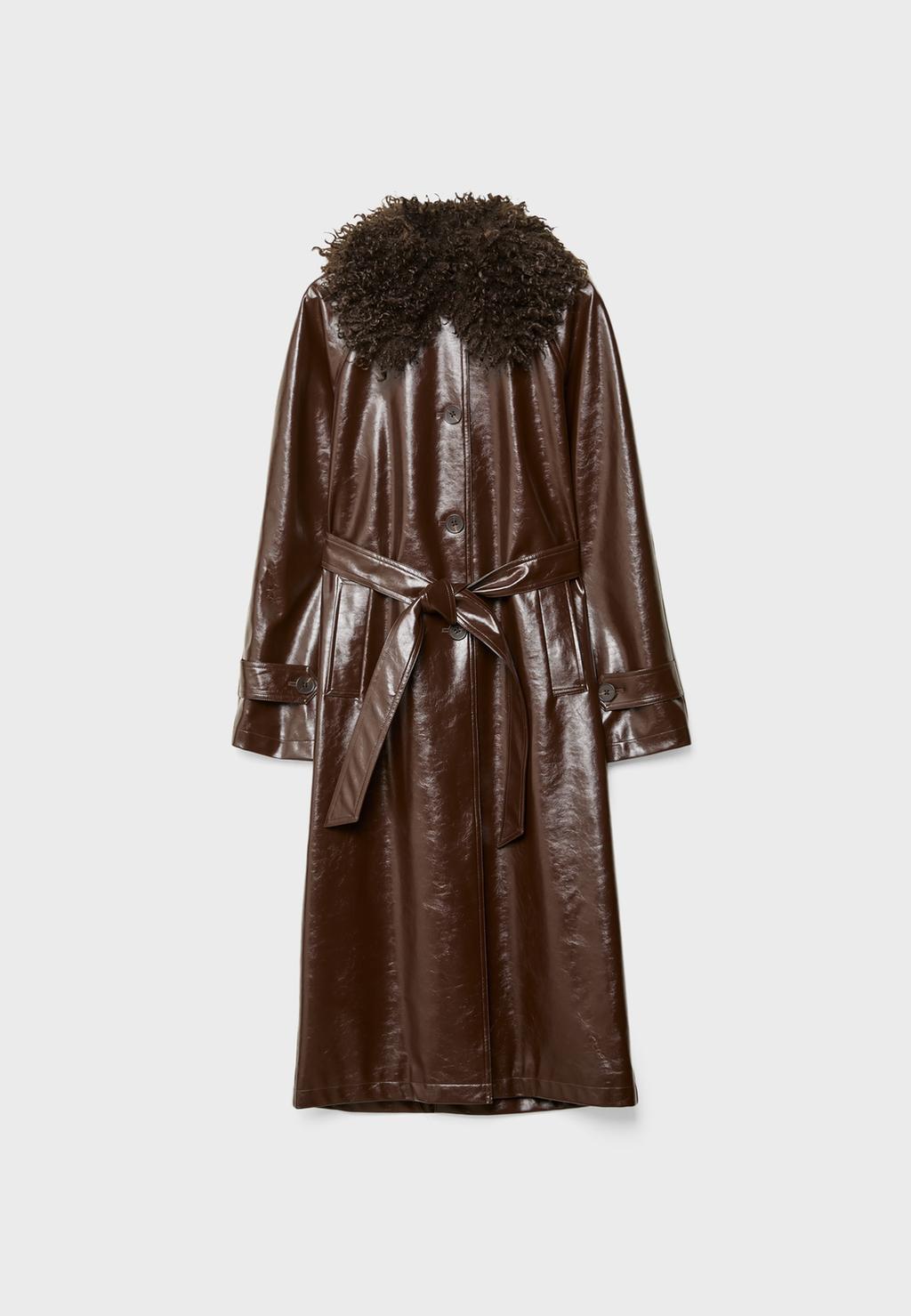 Trench largo efecto piel
