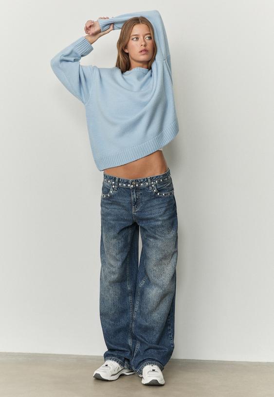 strickpullover-mit-rundausschnitt