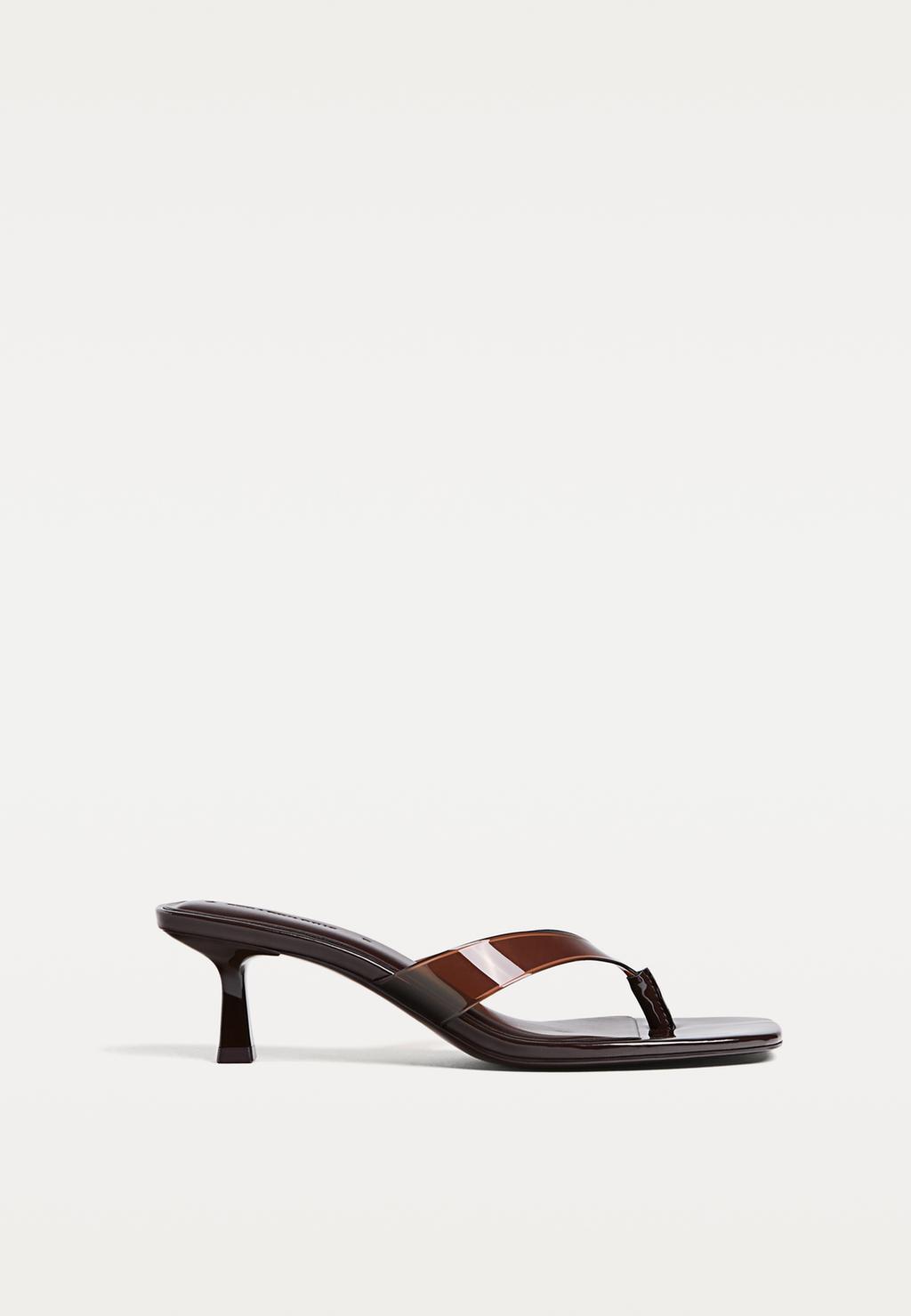 Sandalias tacón vinilo