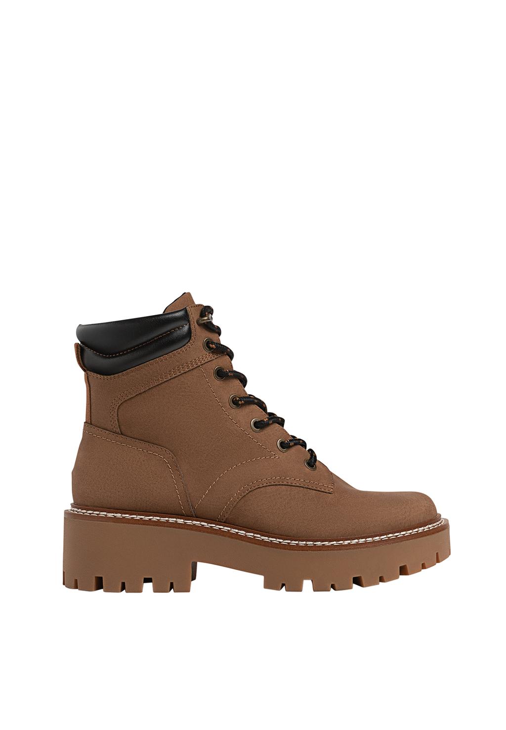 Botines planos acordonados estilo montaña