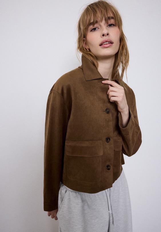 giubbotto con tasche effetto camoscio