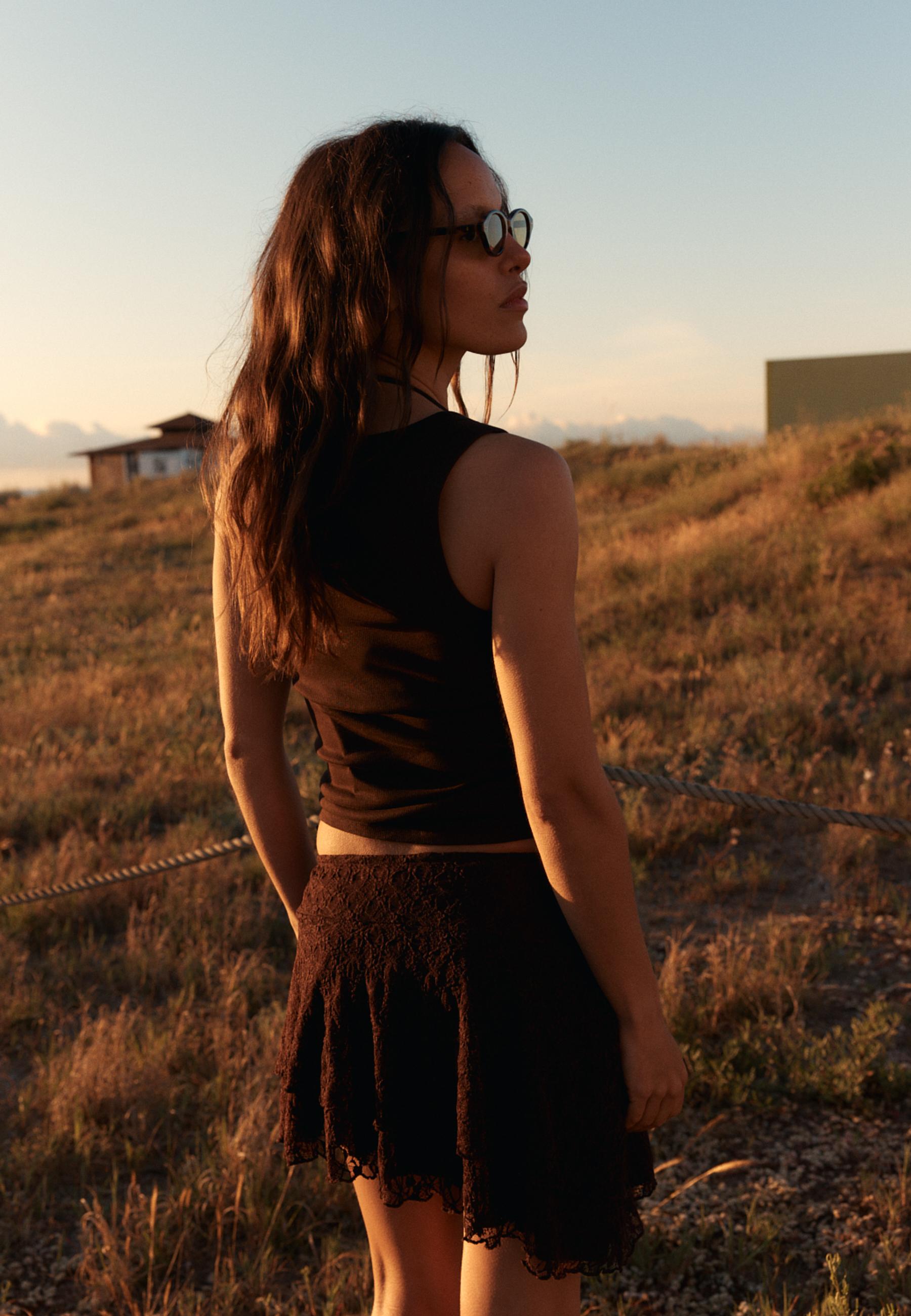 Lace mini skort — Brown