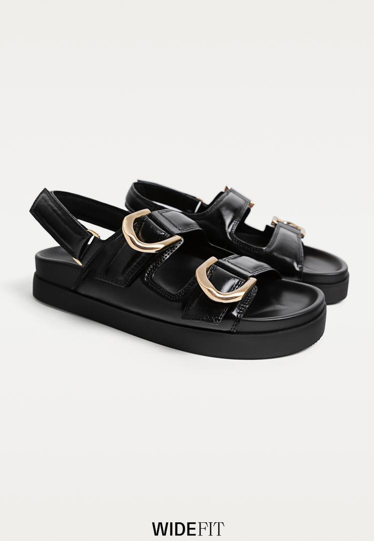 wide fit sandalias planas hebillas